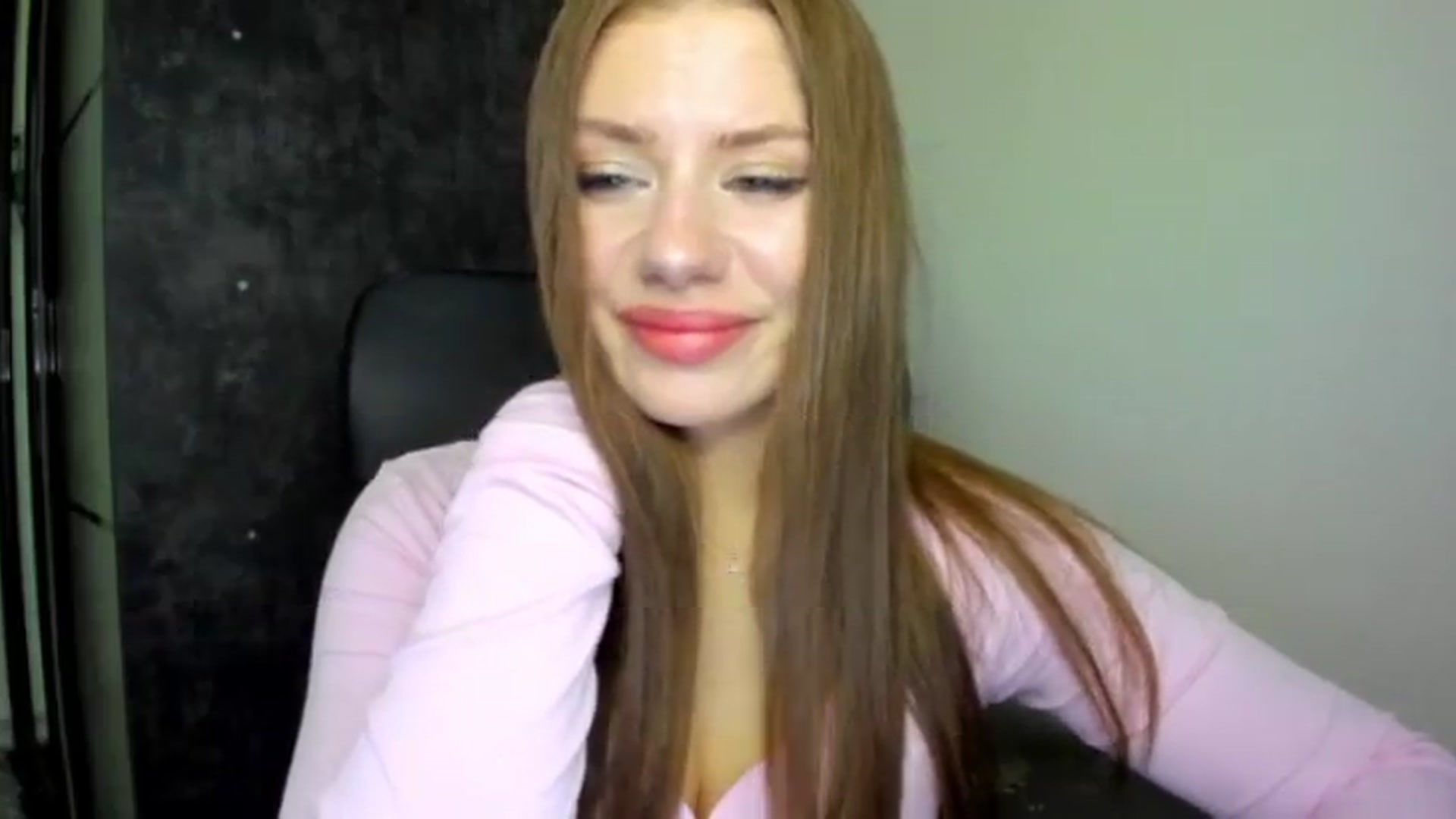 Gallery image thumbnail from FlyingDream's myfreecams stream on, 06/30/2026, 15:02 image 6 of 20
