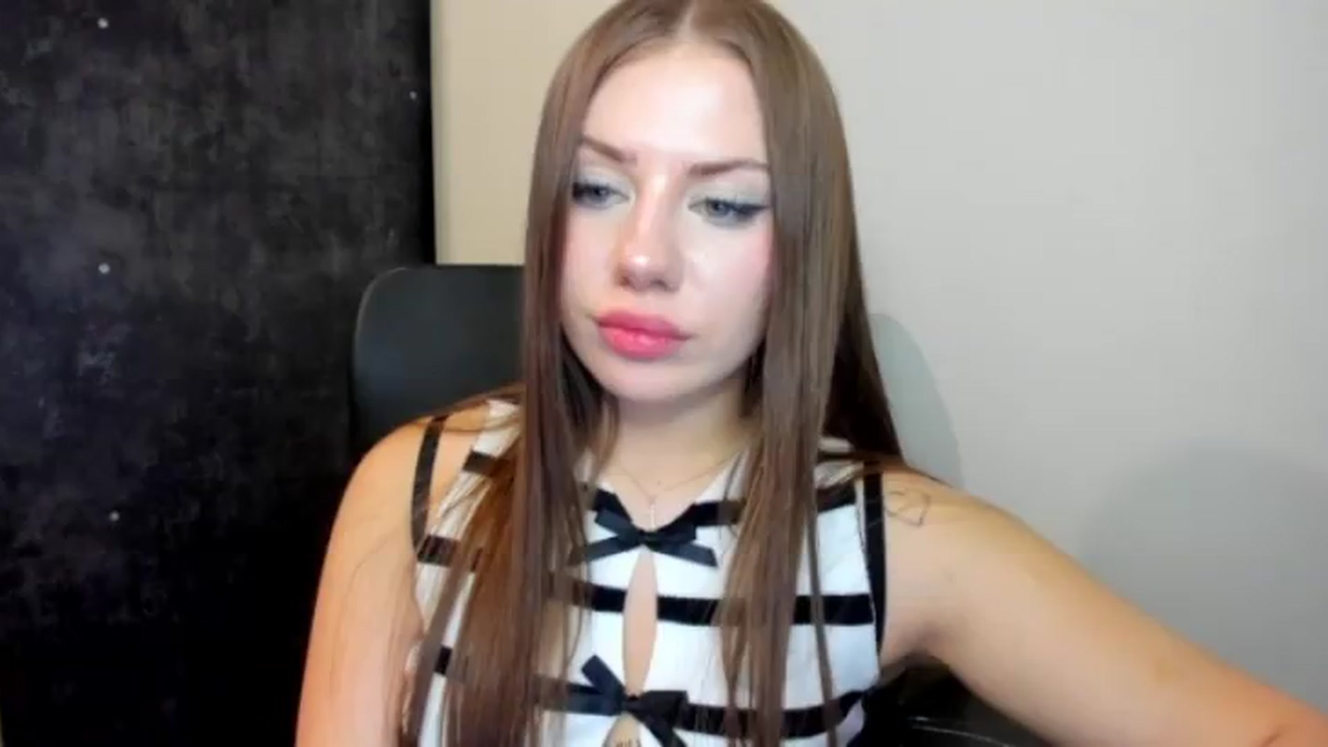 Gallery image thumbnail from FlyingDream's myfreecams stream on, 07/01/2026, 15:58 image 17 of 20