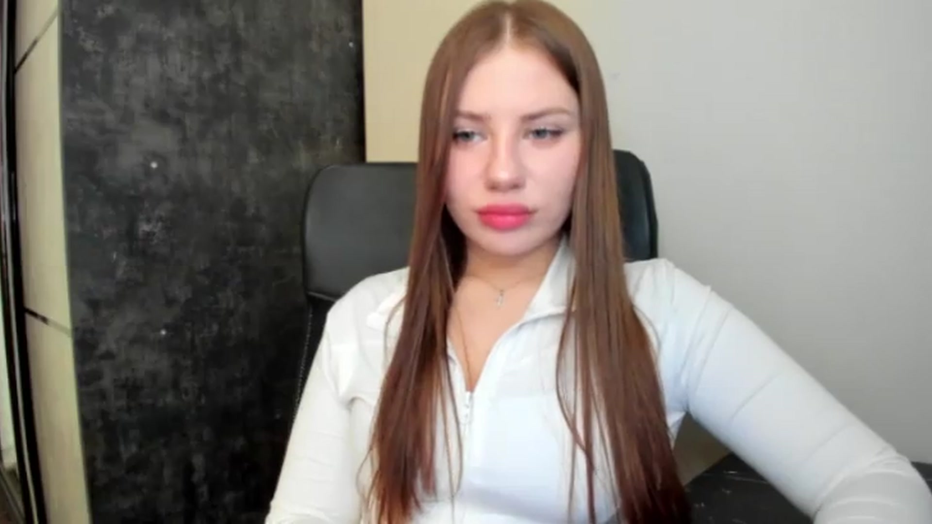 Gallery image thumbnail from FlyingDream's myfreecams stream on, 07/05/2026, 15:42 image 9 of 20
