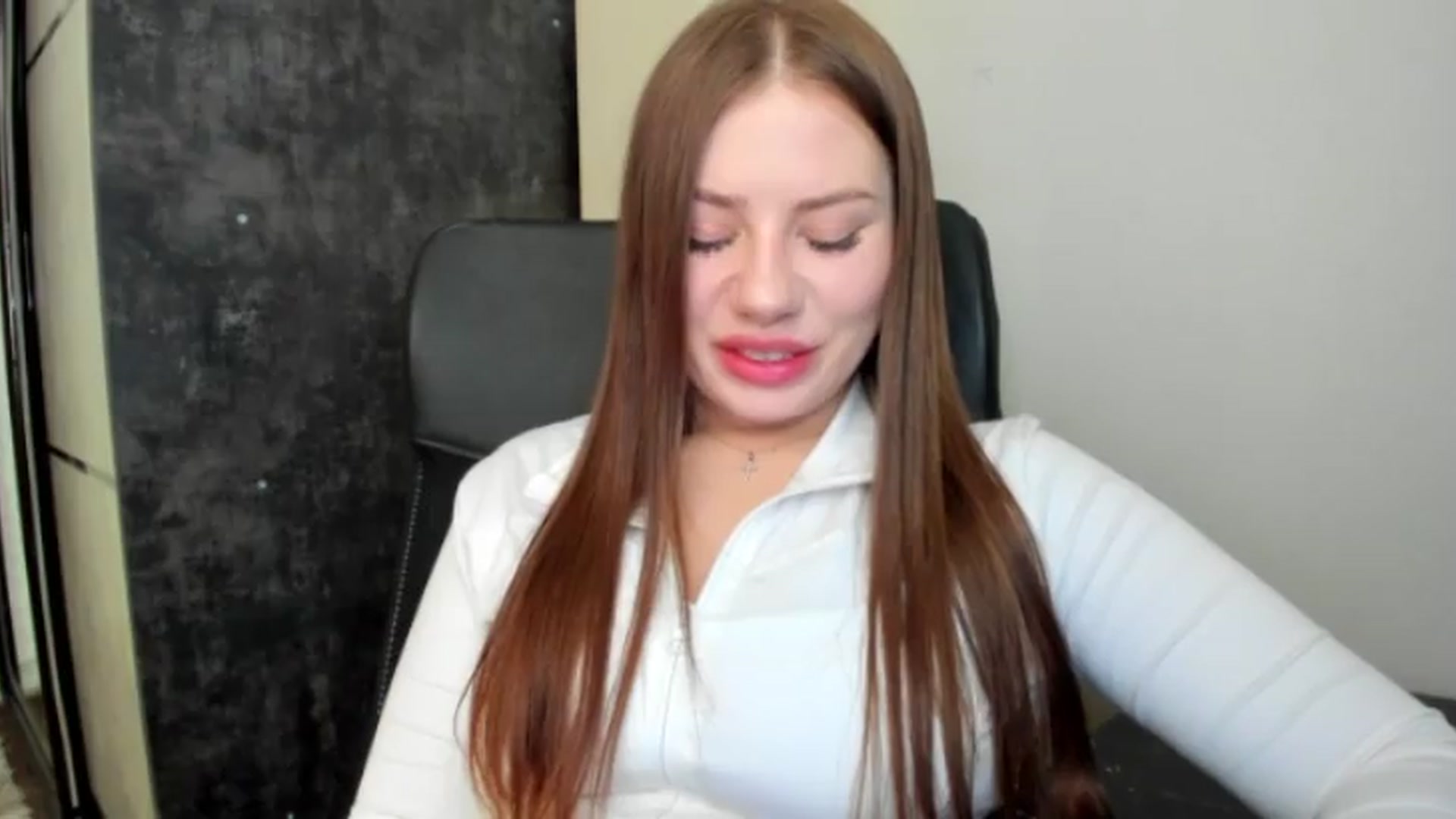 Gallery image thumbnail from FlyingDream's myfreecams stream on, 07/05/2026, 15:42 image 7 of 20