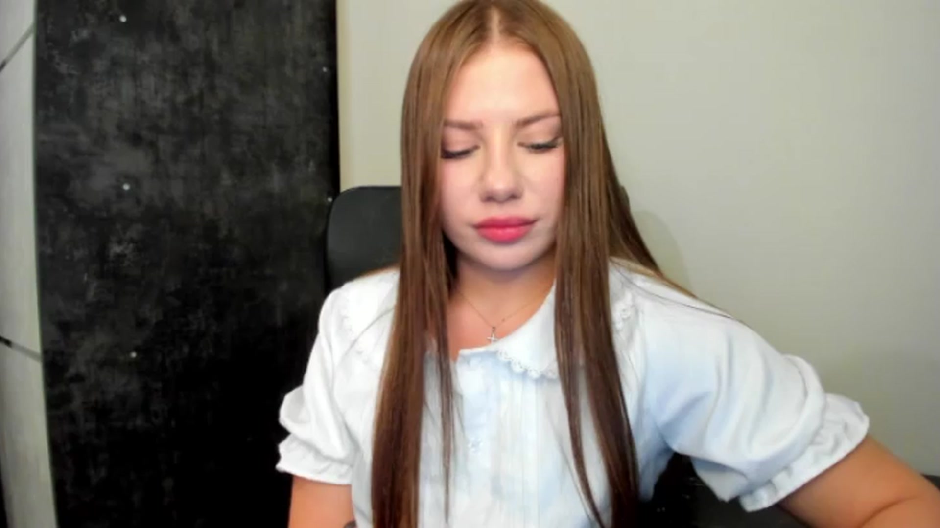 Gallery image thumbnail from FlyingDream's myfreecams stream on, 07/06/2026, 15:23 image 18 of 20