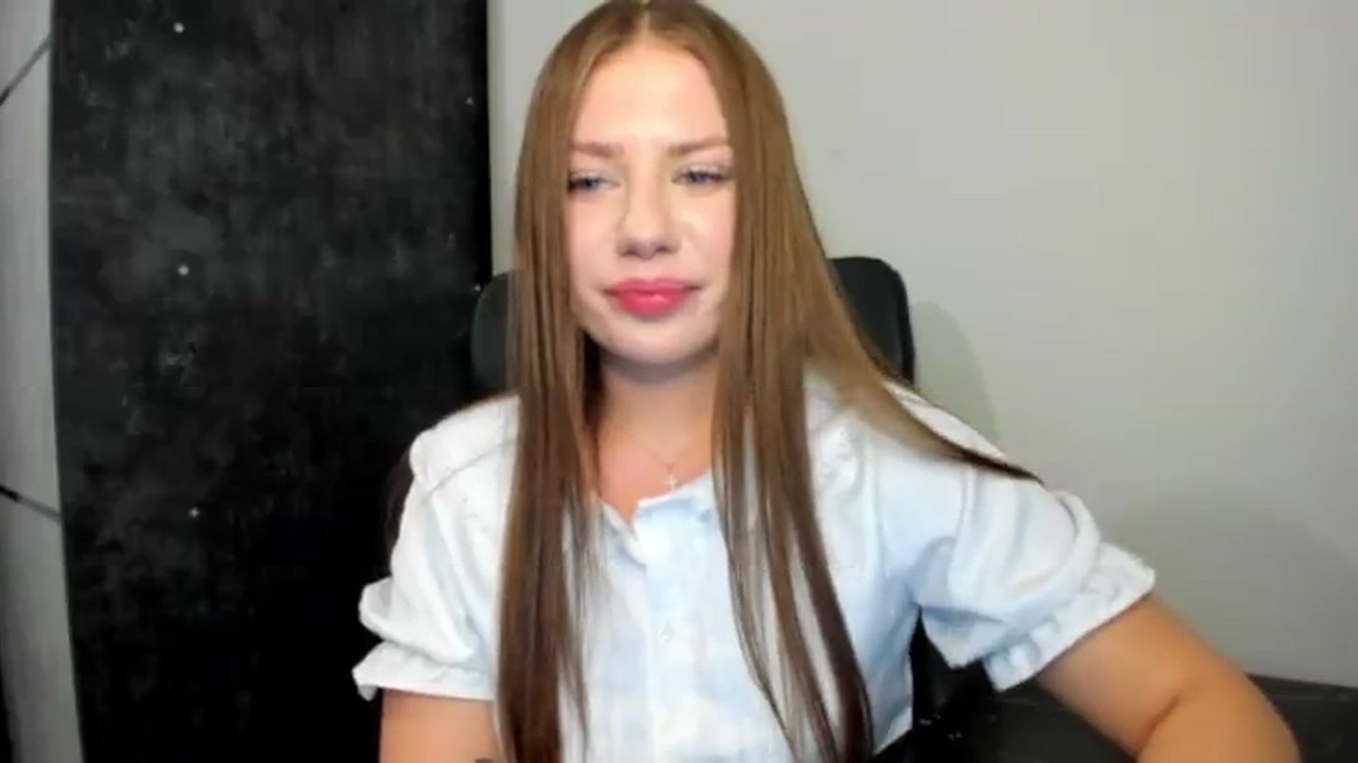 Gallery image thumbnail from FlyingDream's myfreecams stream on, 07/06/2026, 15:23 image 17 of 20