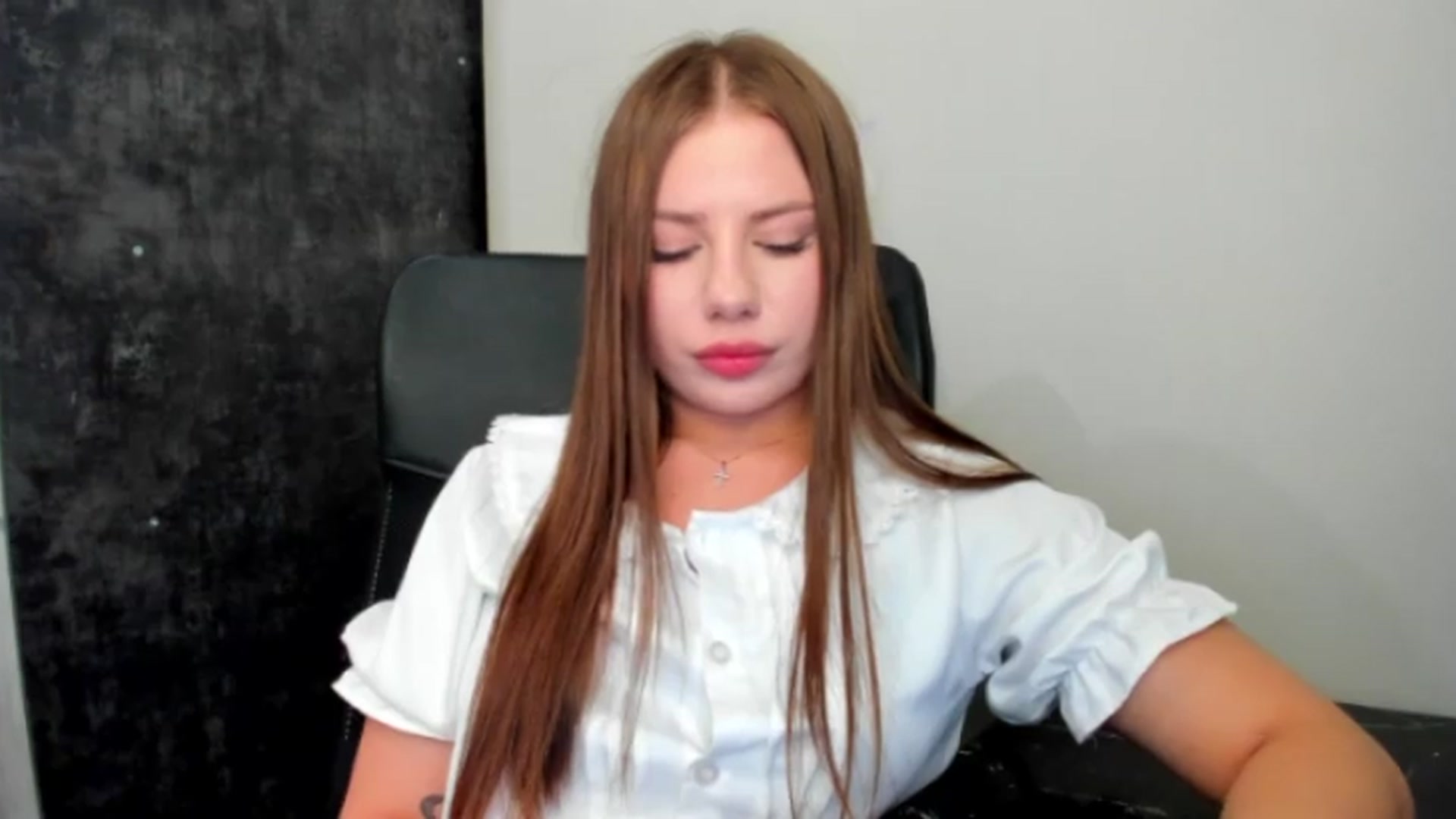 Gallery image thumbnail from FlyingDream's myfreecams stream on, 07/06/2026, 15:23 image 6 of 20
