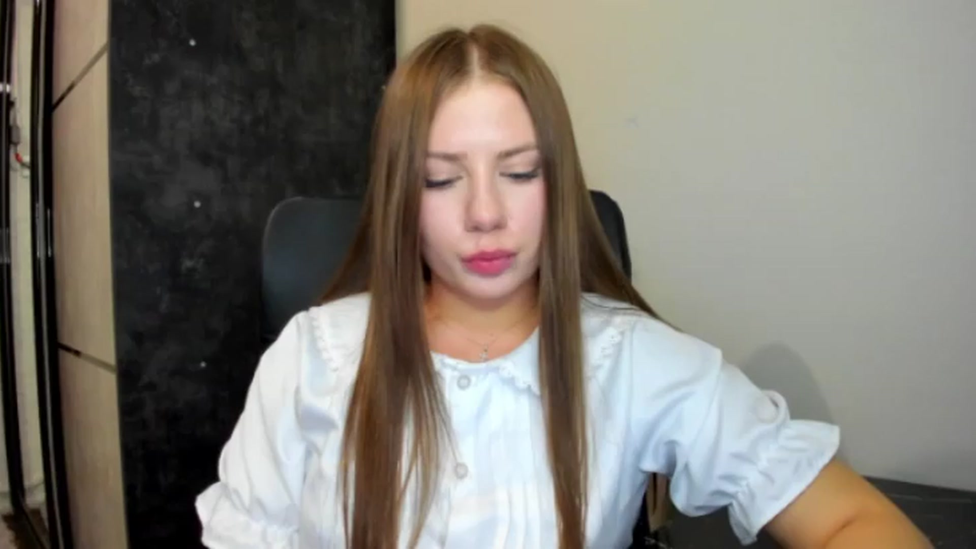 Gallery image thumbnail from FlyingDream's myfreecams stream on, 07/06/2026, 16:15 image 1 of 20