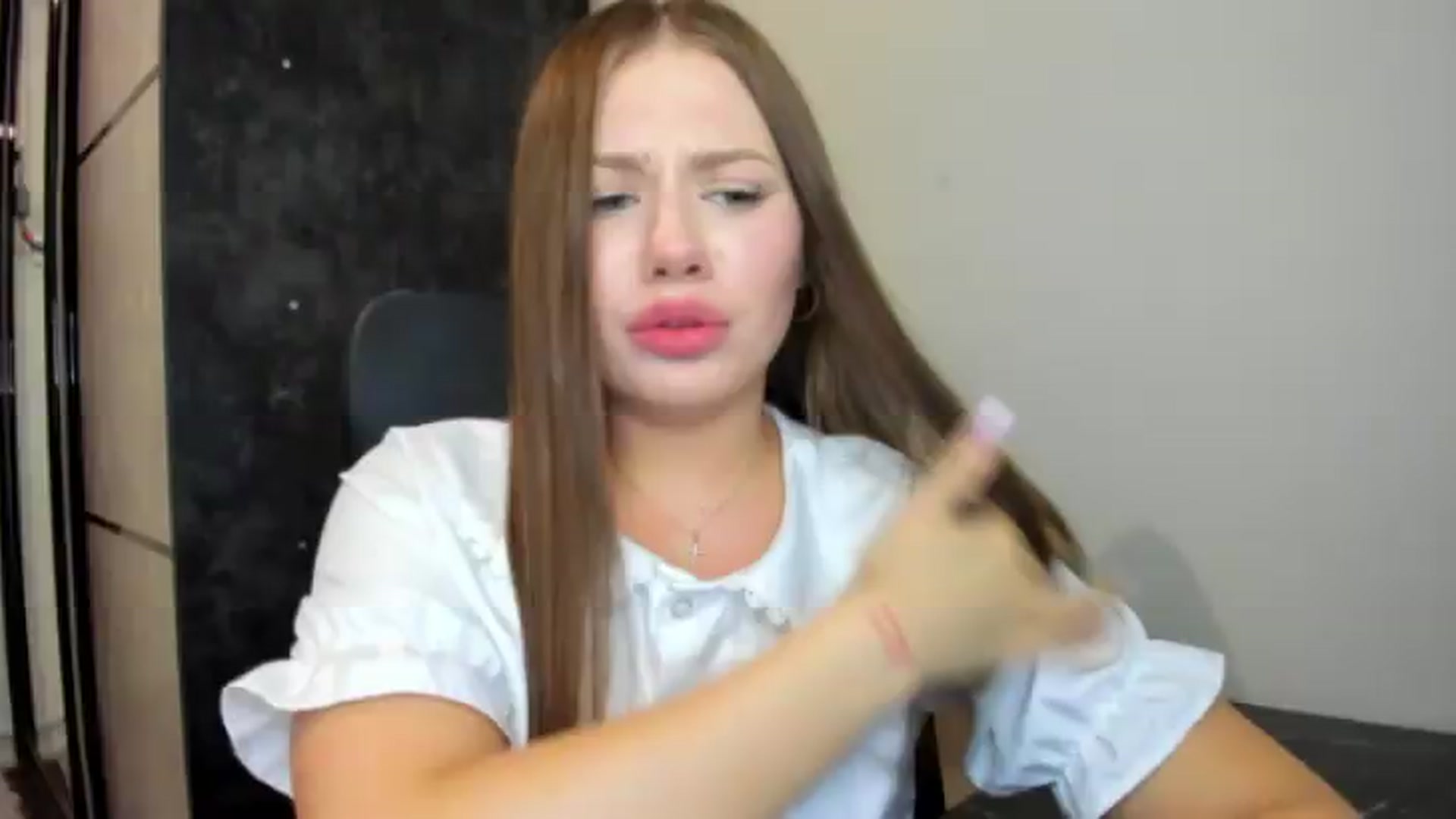 Gallery image thumbnail from FlyingDream's myfreecams stream on, 07/06/2026, 16:15 image 7 of 20