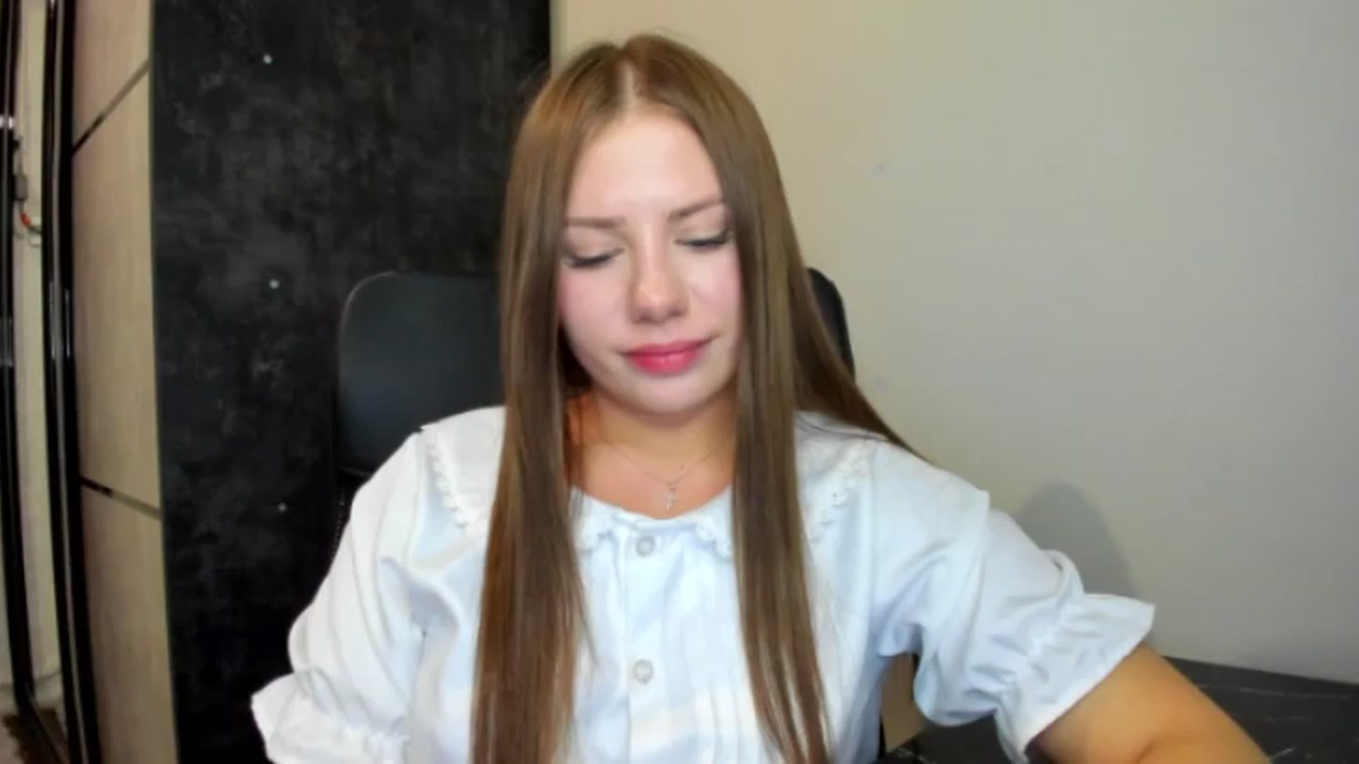 Gallery image thumbnail from FlyingDream's myfreecams stream on, 07/06/2026, 16:15 image 6 of 20