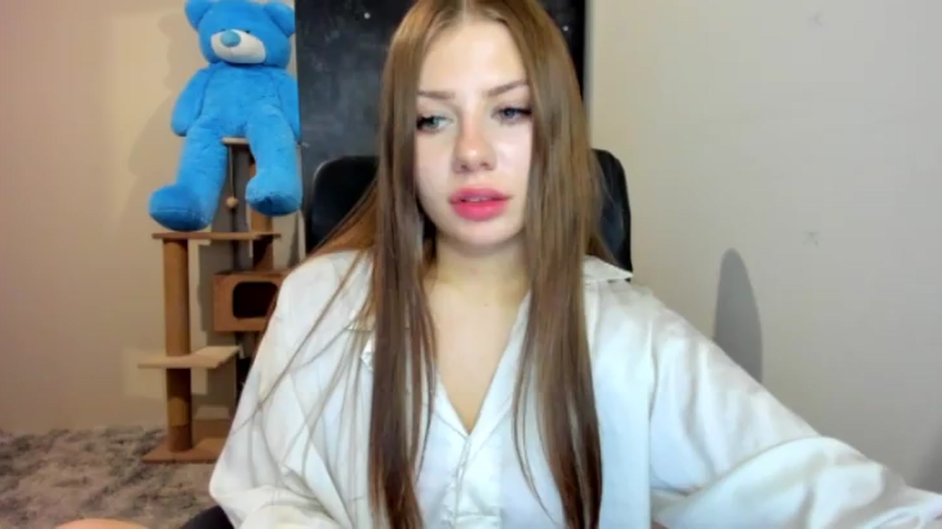 Gallery image thumbnail from FlyingDream's myfreecams stream on, 07/17/2026, 18:37 image 10 of 20