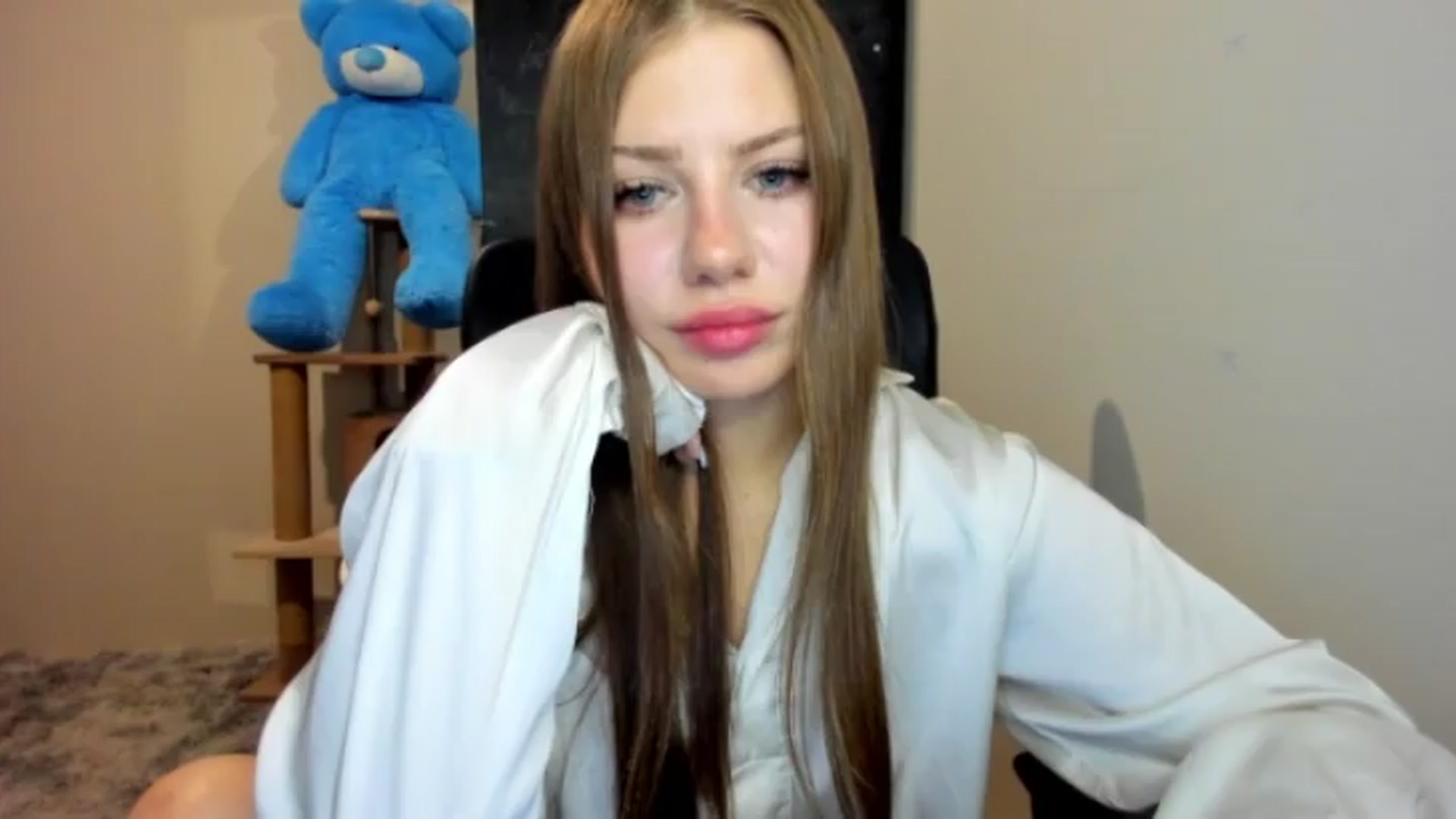Gallery image thumbnail from FlyingDream's myfreecams stream on, 07/17/2026, 18:37 image 4 of 20