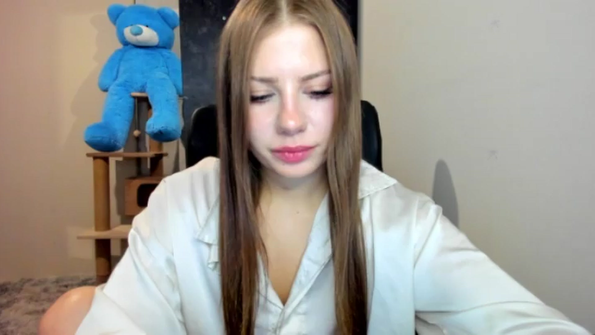 Gallery image thumbnail from FlyingDream's myfreecams stream on, 07/17/2026, 18:37 image 16 of 20
