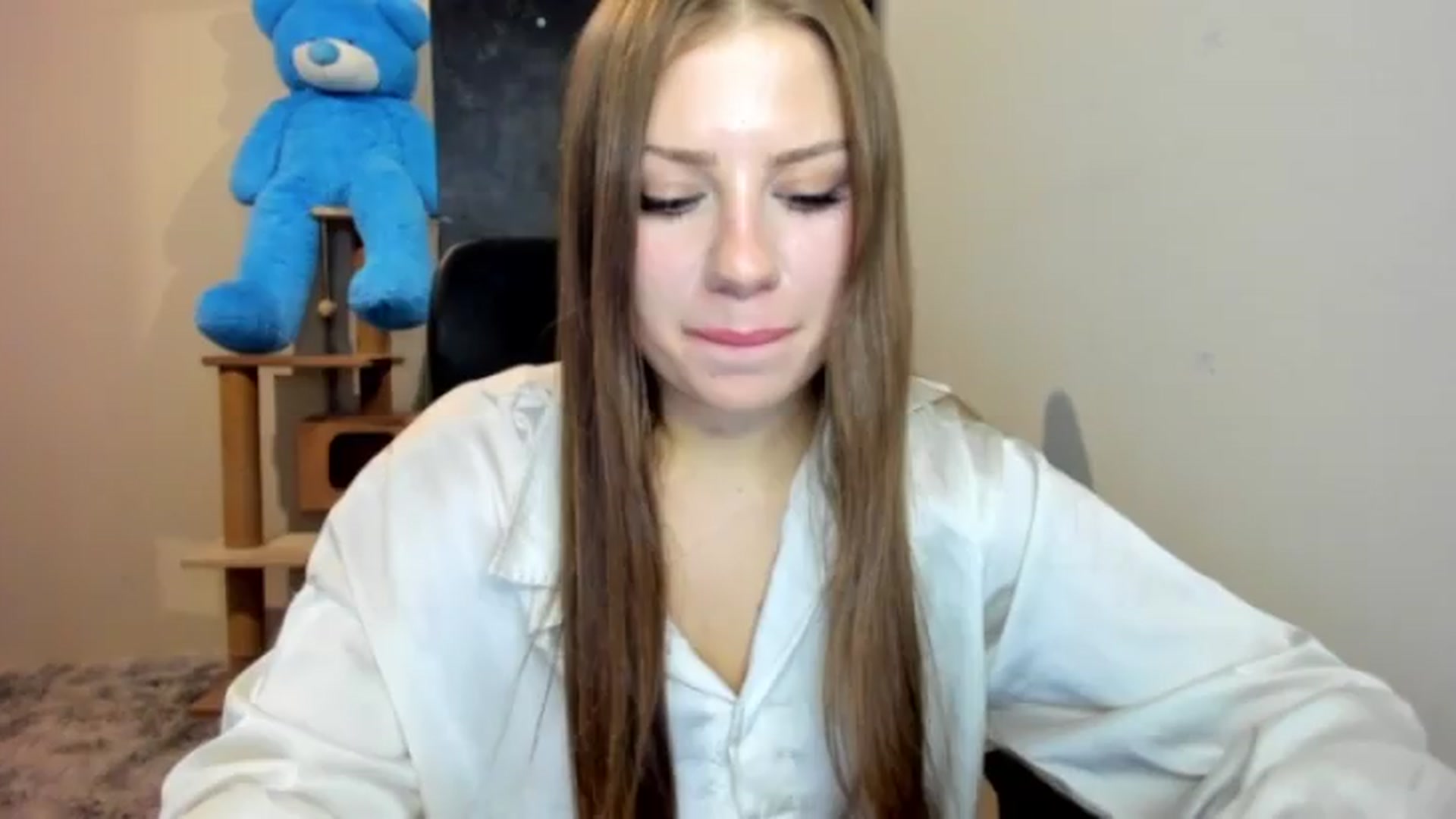 Gallery image thumbnail from FlyingDream's myfreecams stream on, 07/17/2026, 18:37 image 13 of 20