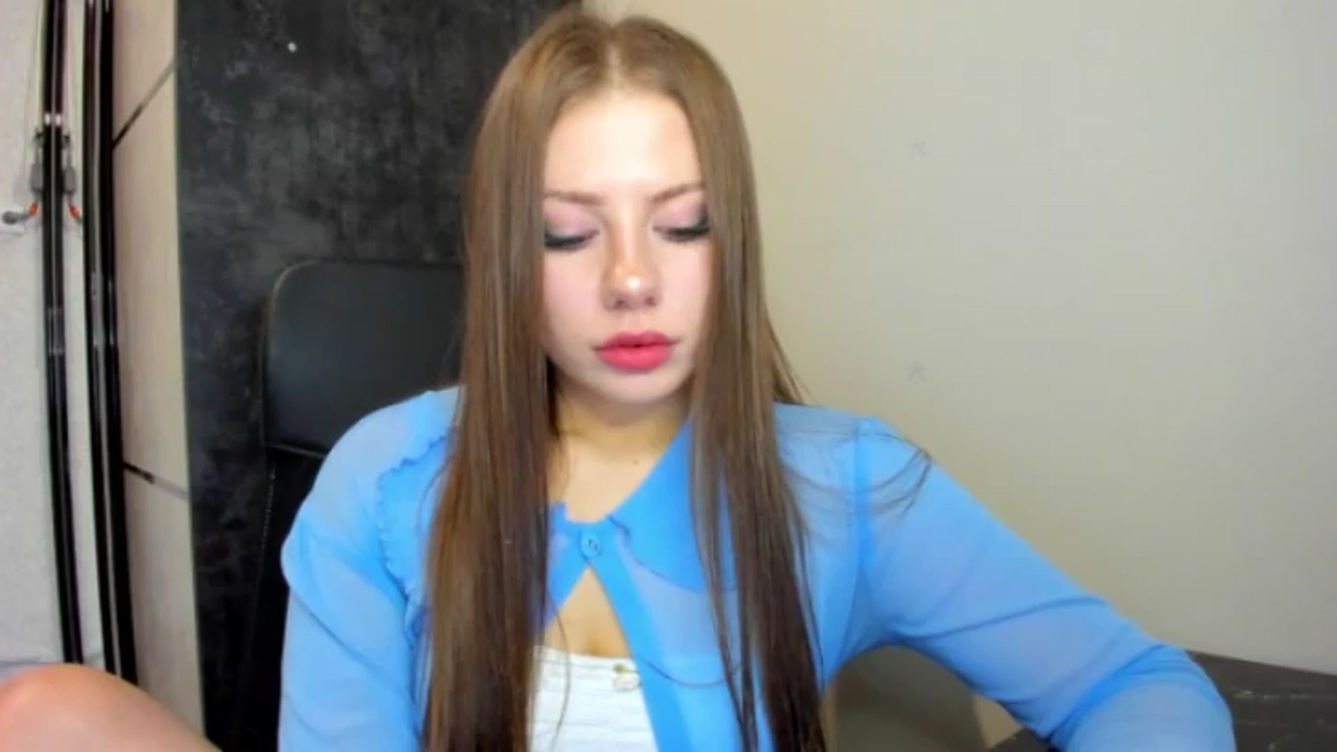 Gallery image thumbnail from FlyingDream's myfreecams stream on, 07/18/2026, 11:01 image 1 of 20