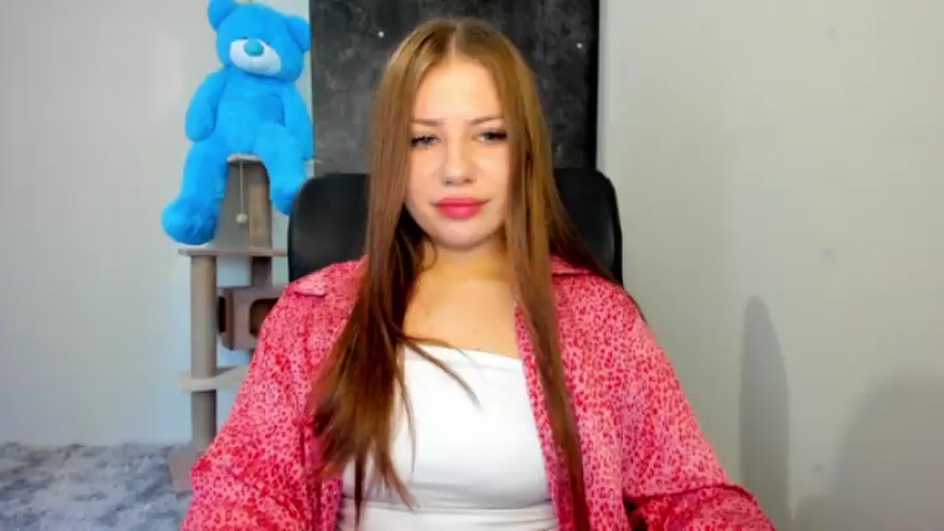 Gallery image thumbnail from FlyingDream's myfreecams stream on, 07/19/2026, 10:45 image 12 of 20