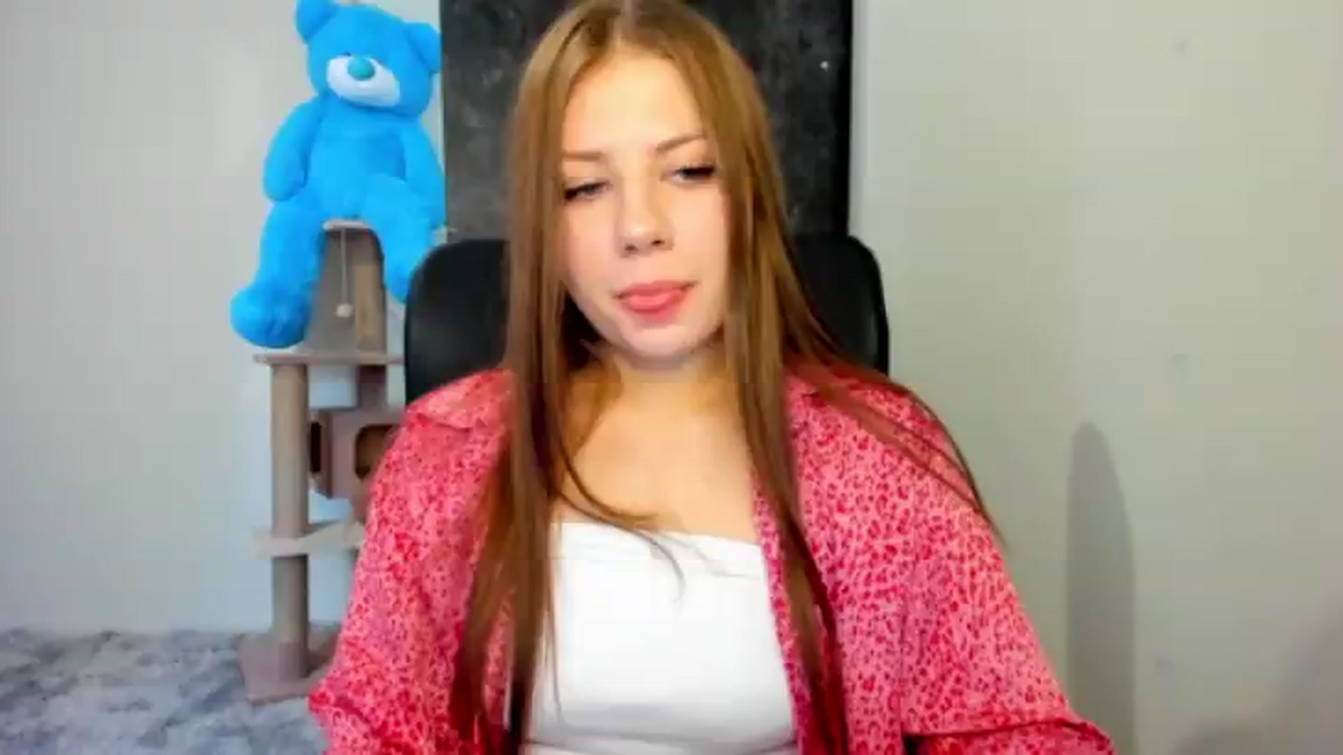 Gallery image thumbnail from FlyingDream's myfreecams stream on, 07/19/2026, 10:45 image 15 of 20