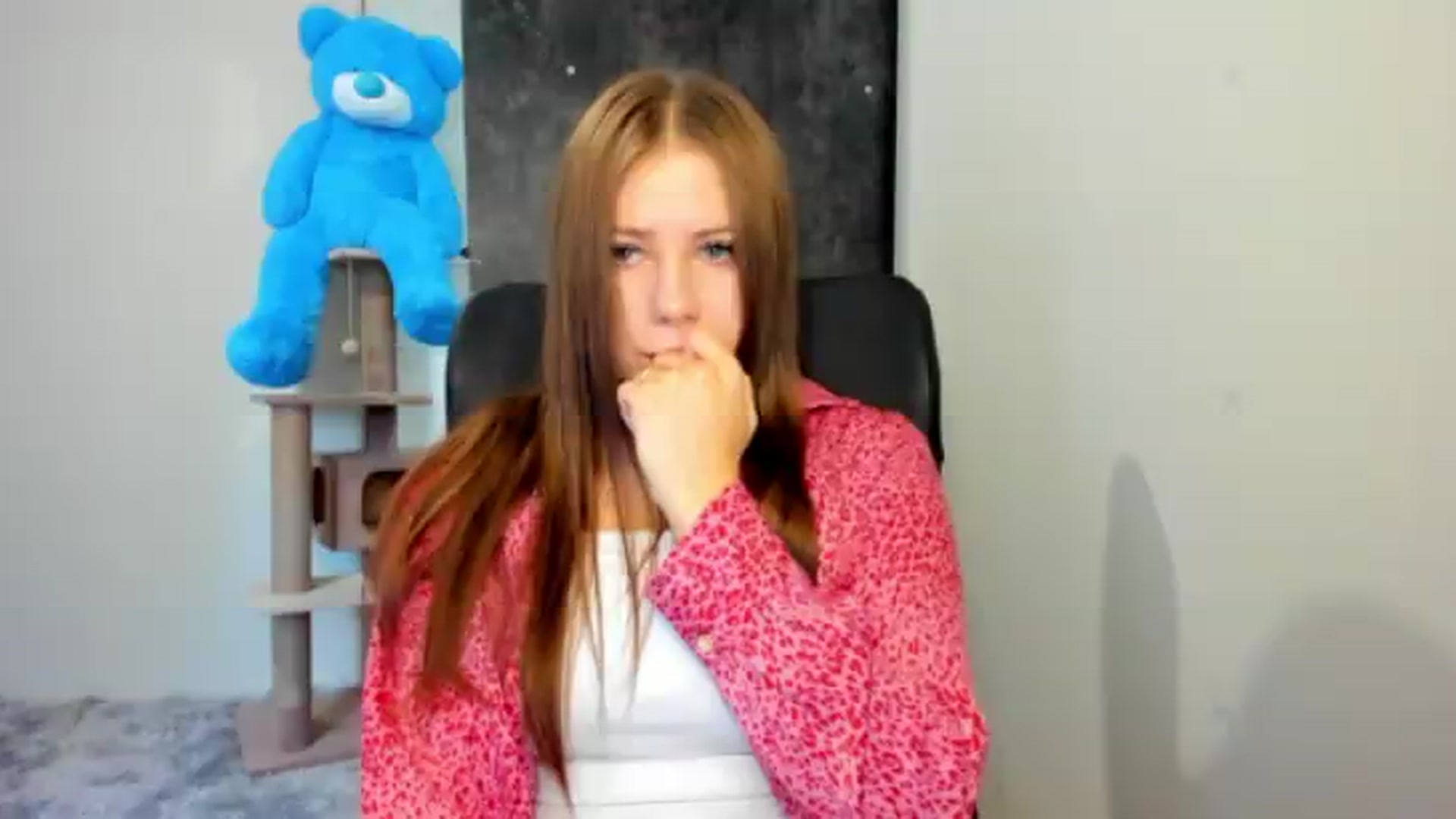 Gallery image thumbnail from FlyingDream's myfreecams stream on, 07/19/2026, 10:45 image 4 of 20