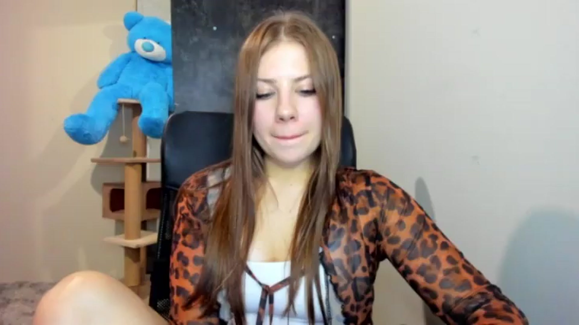 Gallery image thumbnail from FlyingDream's myfreecams stream on, 07/21/2026, 15:37 image 14 of 20