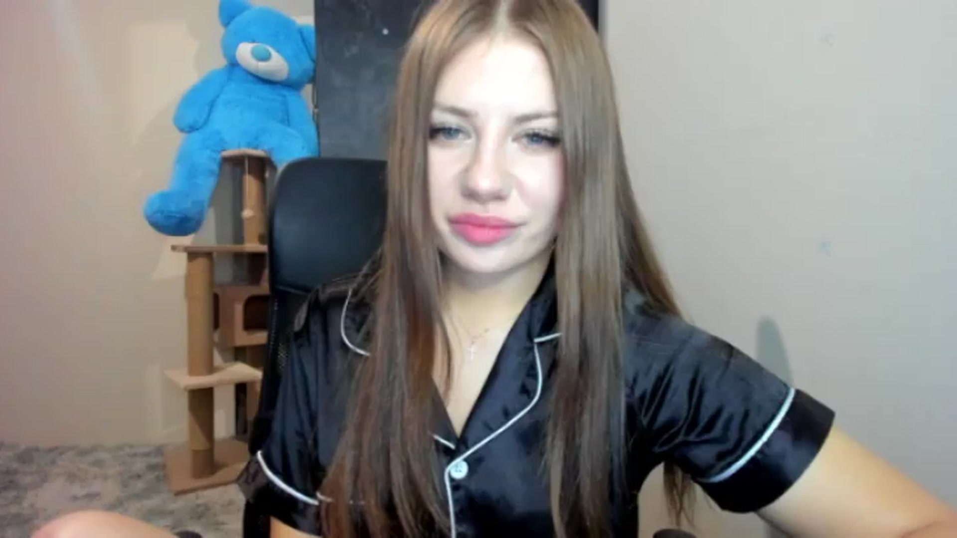 Gallery image thumbnail from FlyingDream's myfreecams stream on, 07/23/2026, 20:51 image 14 of 20