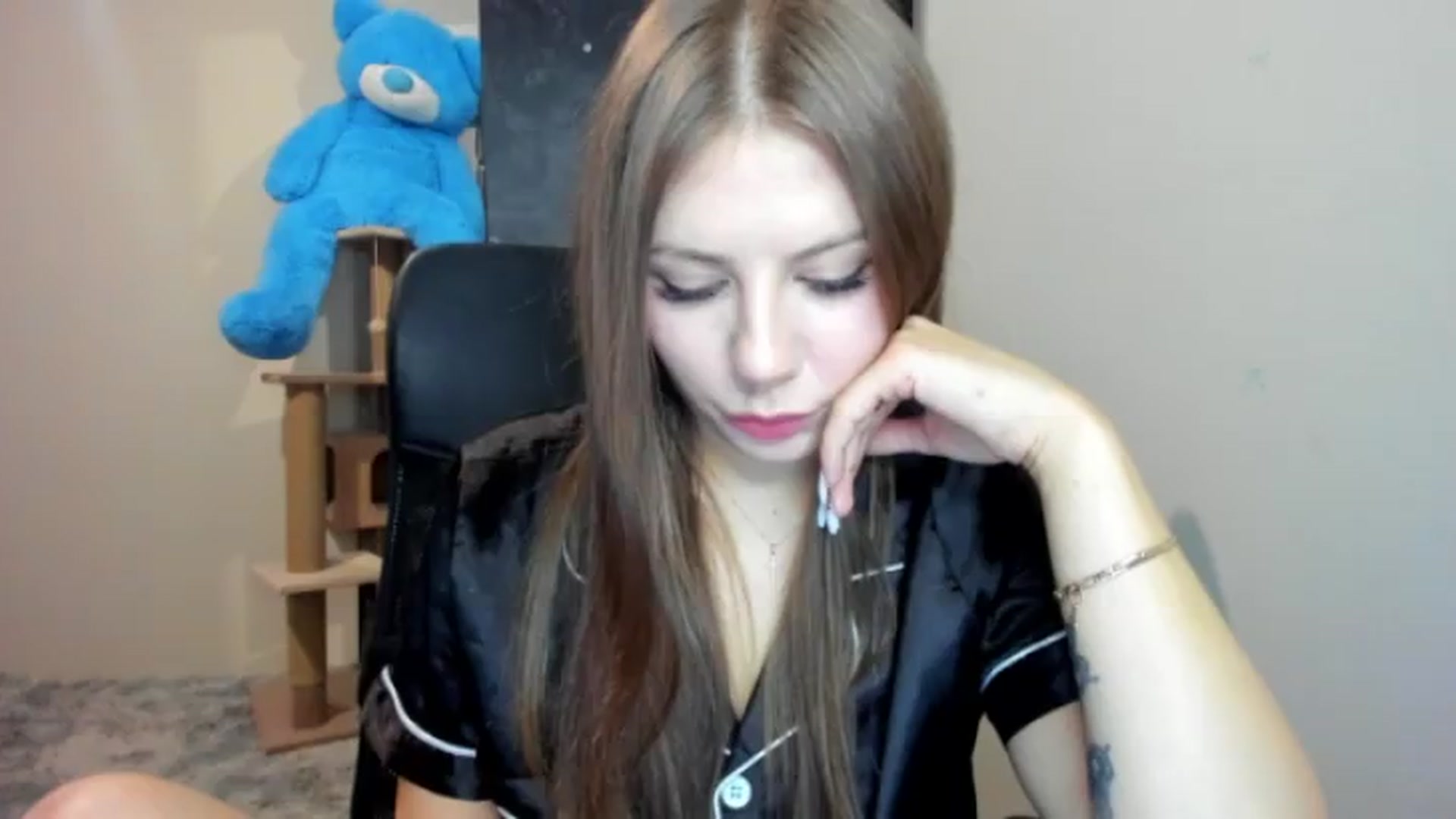 Gallery image thumbnail from FlyingDream's myfreecams stream on, 07/23/2026, 20:51 image 5 of 20