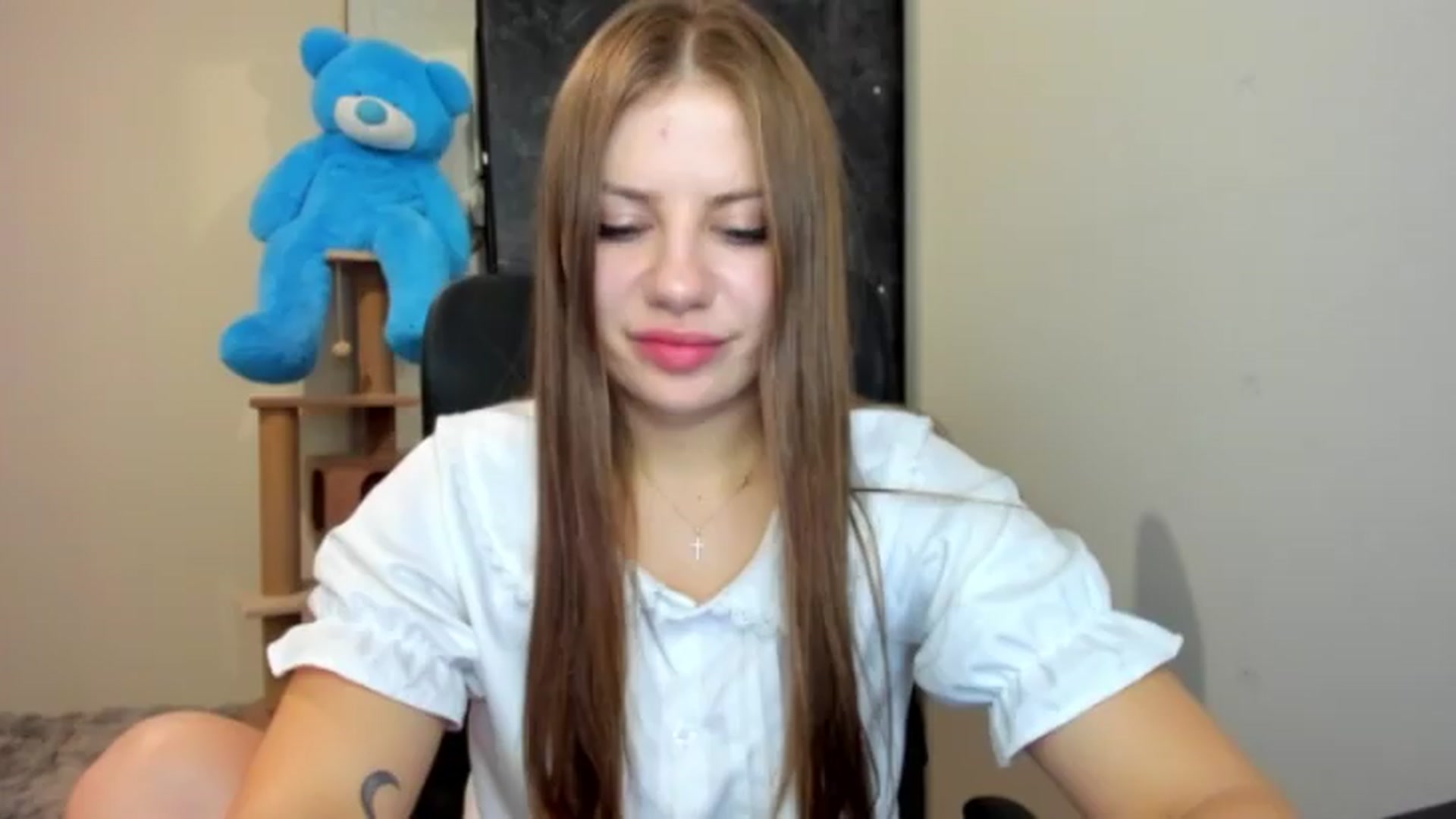 Gallery image thumbnail from FlyingDream's myfreecams stream on, 07/27/2026, 16:16 image 17 of 20