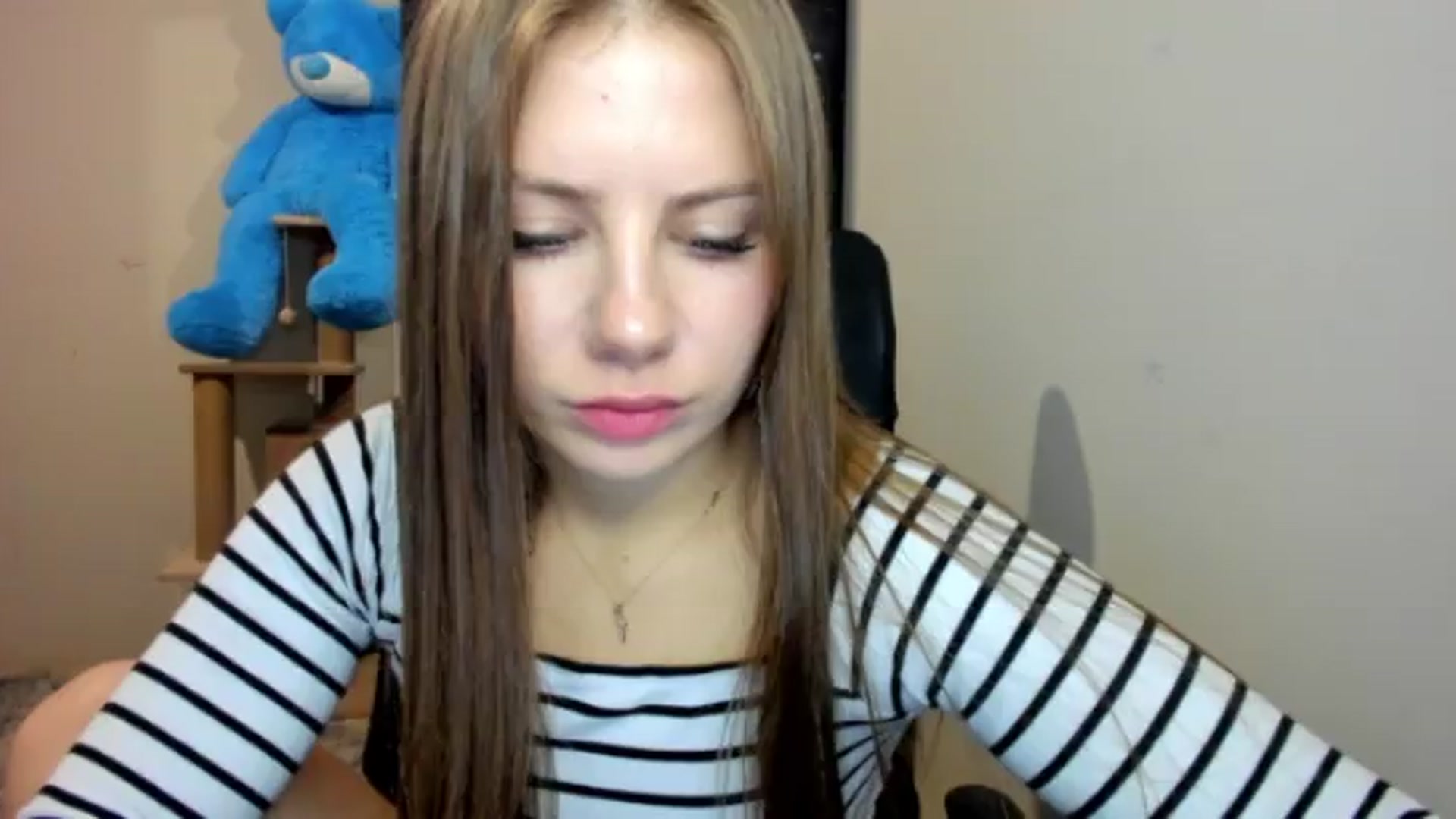 Gallery image thumbnail from FlyingDream's myfreecams stream on, 07/31/2026, 20:08 image 16 of 20