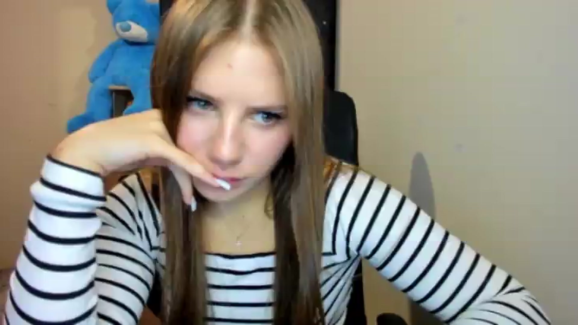 Gallery image thumbnail from FlyingDream's myfreecams stream on, 07/31/2026, 20:08 image 13 of 20