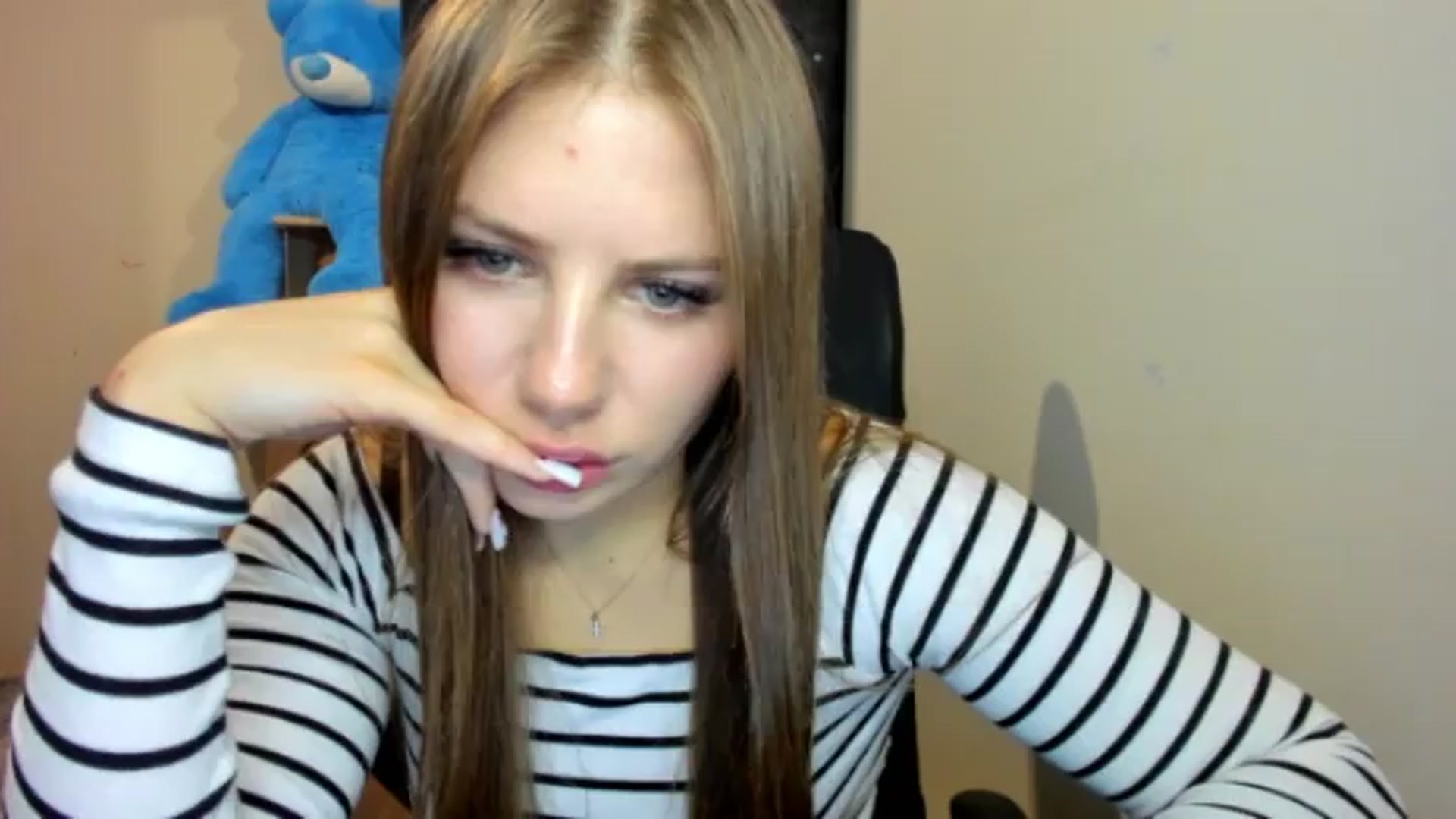 Gallery image thumbnail from FlyingDream's myfreecams stream on, 07/31/2026, 20:08 image 12 of 20