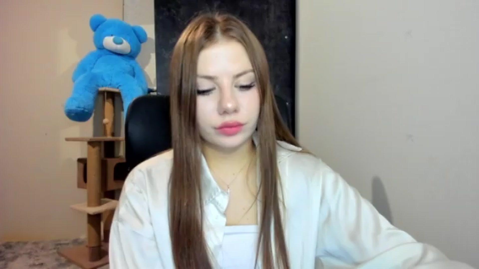 Gallery image thumbnail from FlyingDream's myfreecams stream on, 08/03/2026, 20:53 image 19 of 20