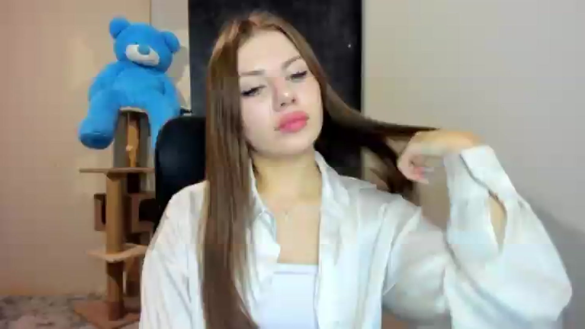 Gallery image thumbnail from FlyingDream's myfreecams stream on, 08/03/2026, 20:53 image 18 of 20