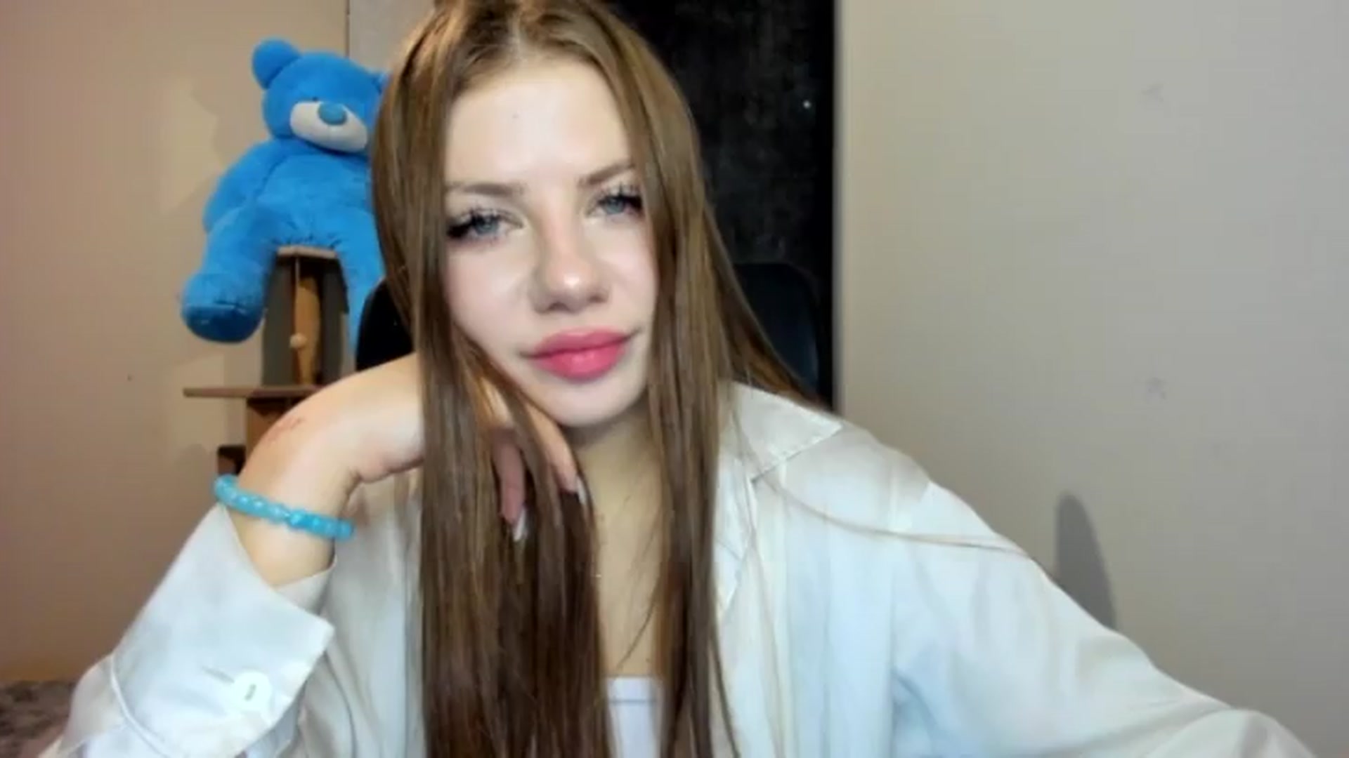 Gallery image thumbnail from FlyingDream's myfreecams stream on, 08/03/2026, 20:53 image 16 of 20