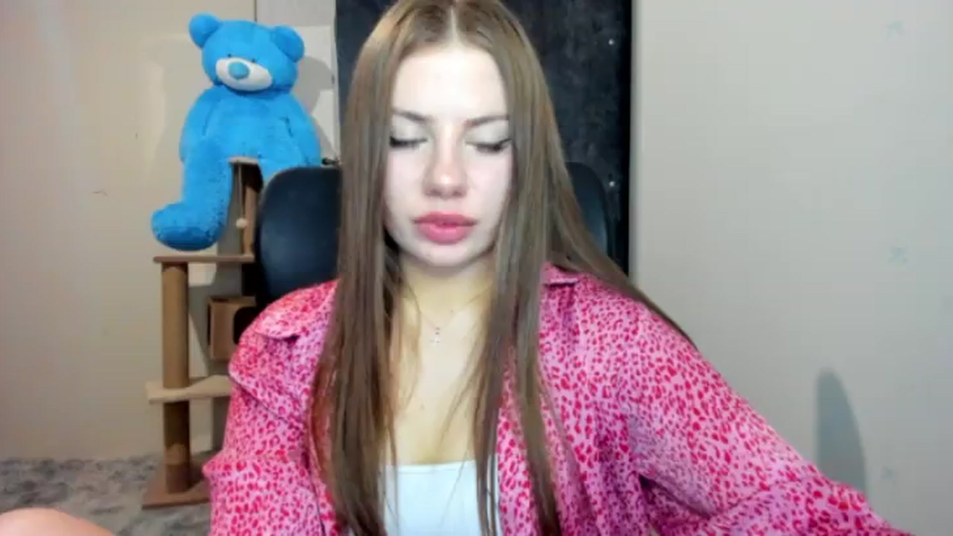 Gallery image thumbnail from FlyingDream's myfreecams stream on, 08/11/2026, 19:43 image 17 of 20