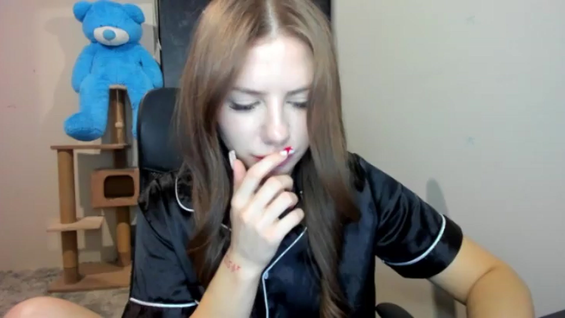 Gallery image thumbnail from FlyingDream's myfreecams stream on, 08/12/2026, 16:52 image 19 of 20