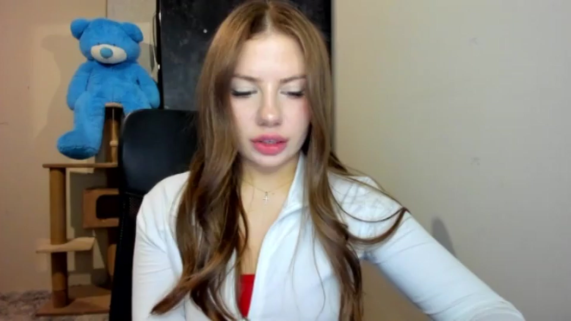 Gallery image thumbnail from FlyingDream's myfreecams stream on, 08/12/2026, 17:50 image 17 of 20