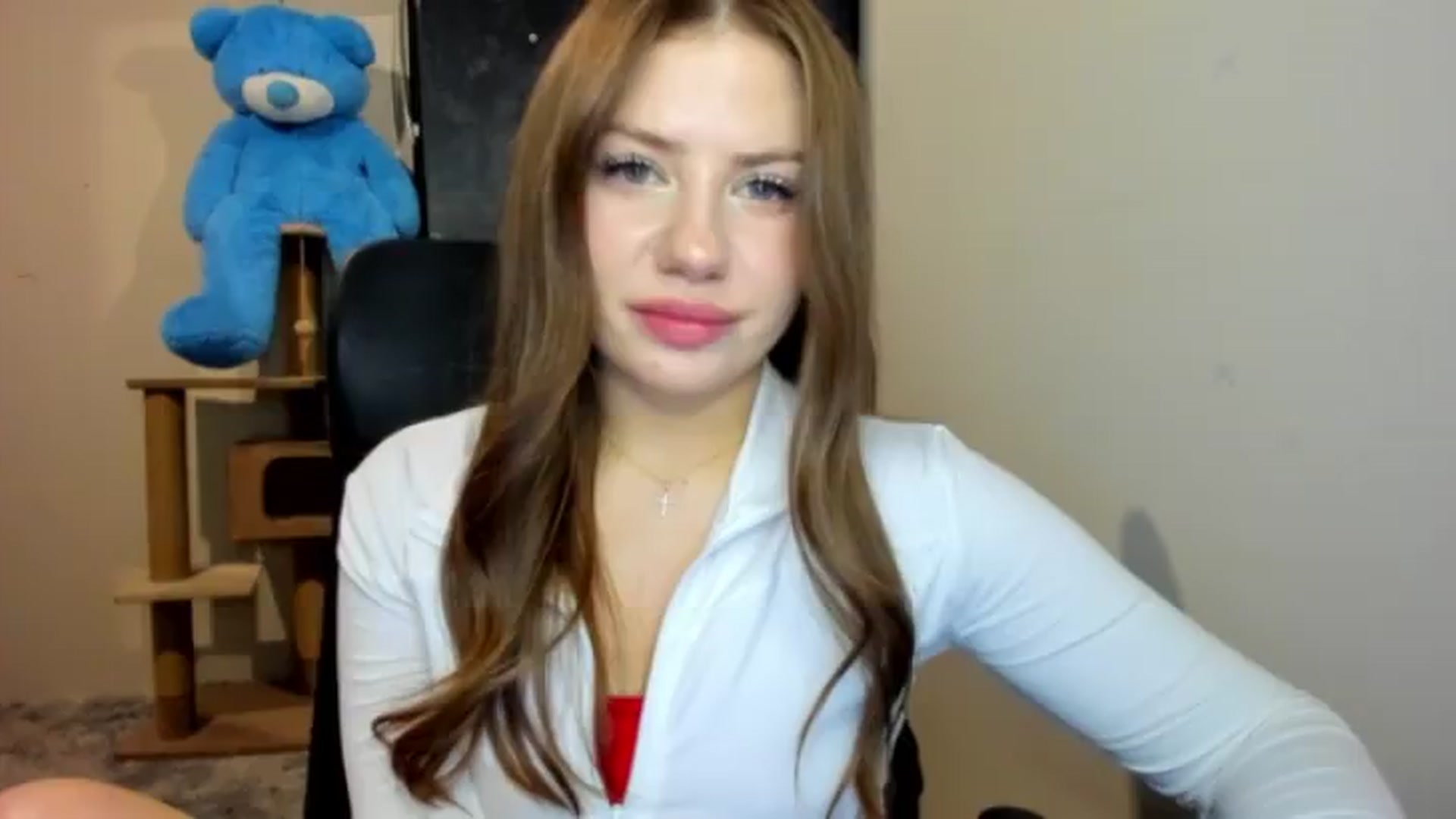 Gallery image thumbnail from FlyingDream's myfreecams stream on, 08/12/2026, 17:50 image 11 of 20