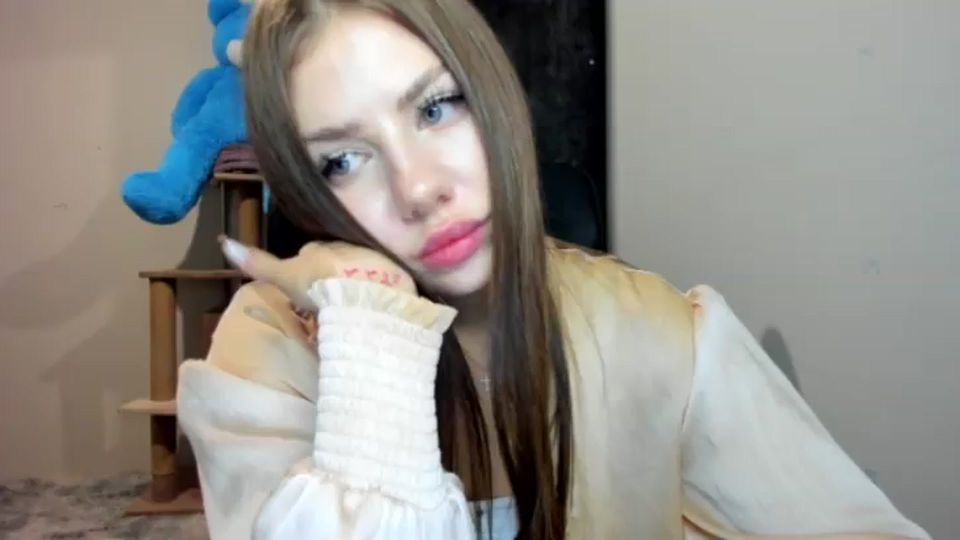 Gallery image thumbnail from FlyingDream's myfreecams stream on, 08/15/2026, 21:24 image 13 of 20
