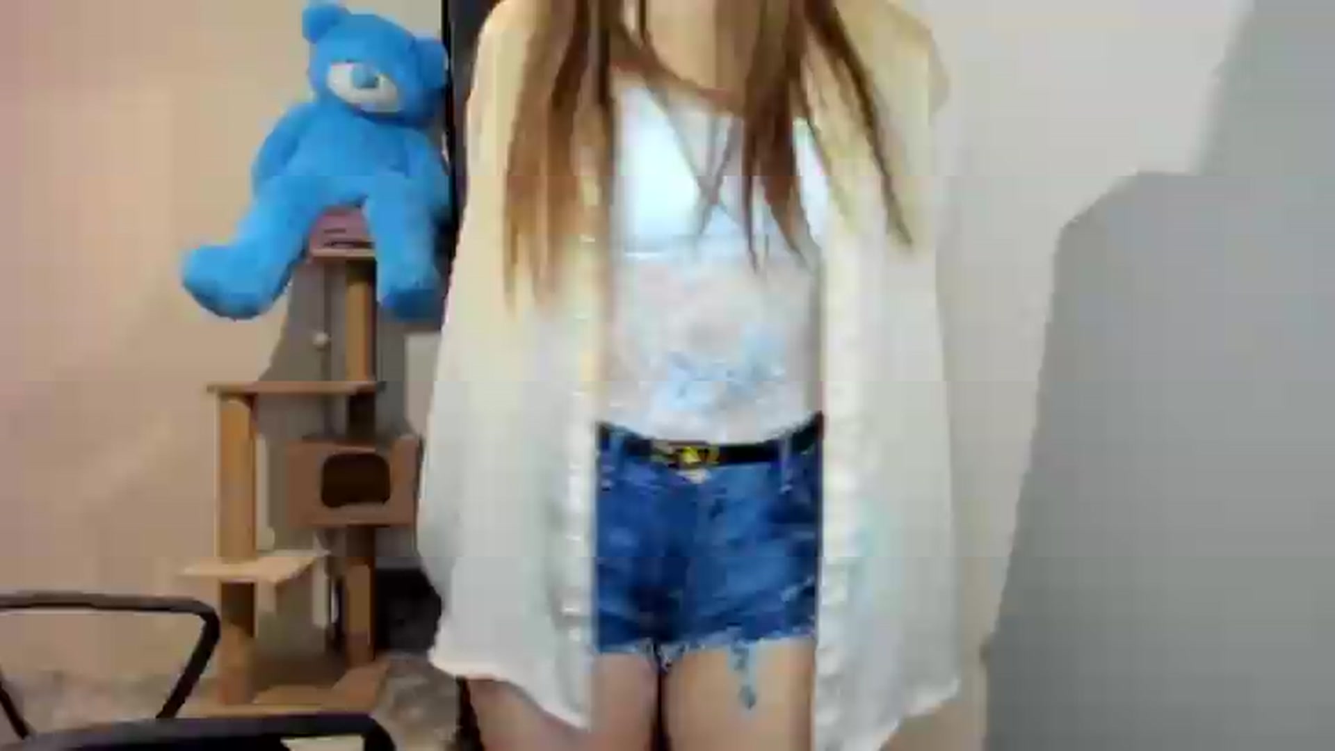 Gallery image thumbnail from FlyingDream's myfreecams stream on, 08/15/2026, 21:24 image 10 of 20