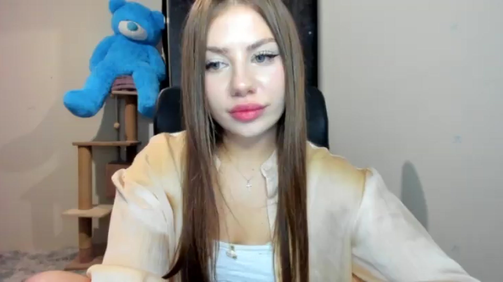 Gallery image thumbnail from FlyingDream's myfreecams stream on, 08/15/2026, 21:24 image 12 of 20