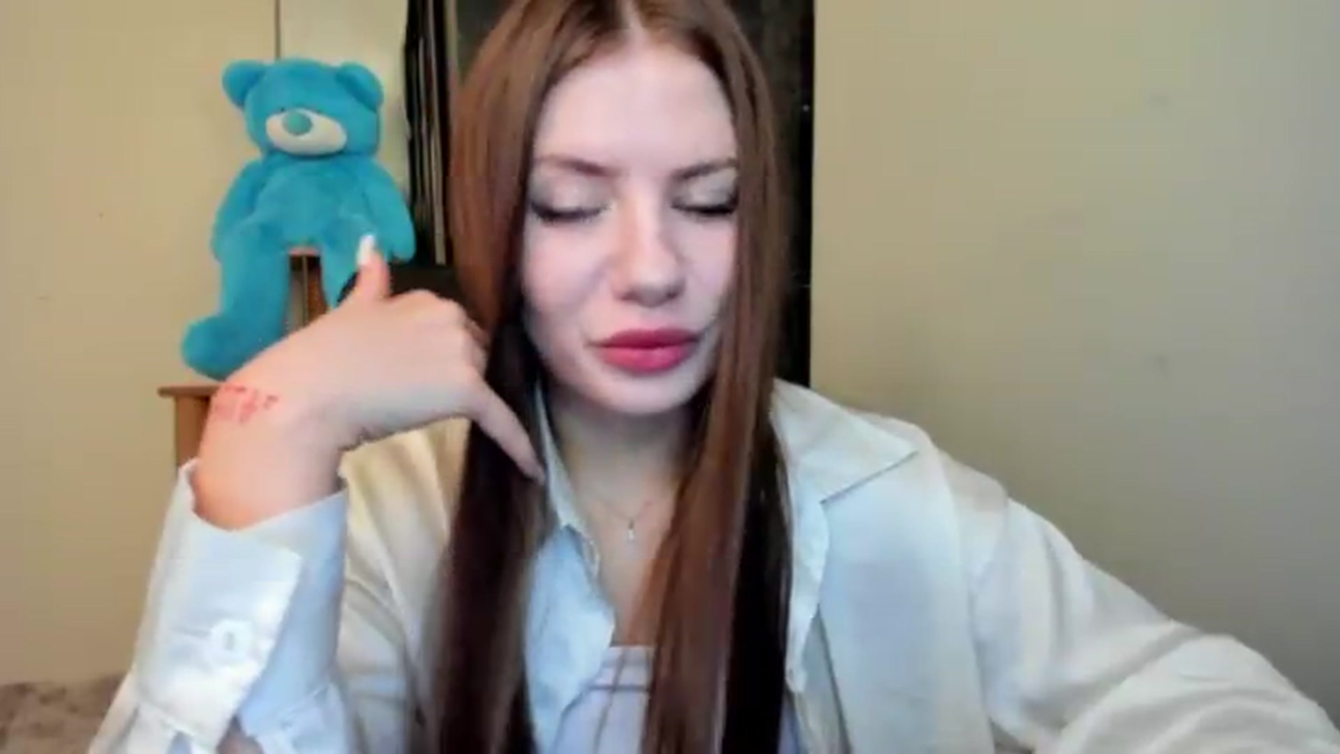 Gallery image thumbnail from FlyingDream's myfreecams stream on, 08/18/2026, 15:00 image 13 of 20