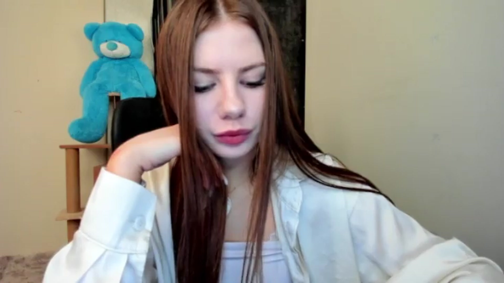 Gallery image thumbnail from FlyingDream's myfreecams stream on, 08/18/2026, 15:00 image 9 of 20
