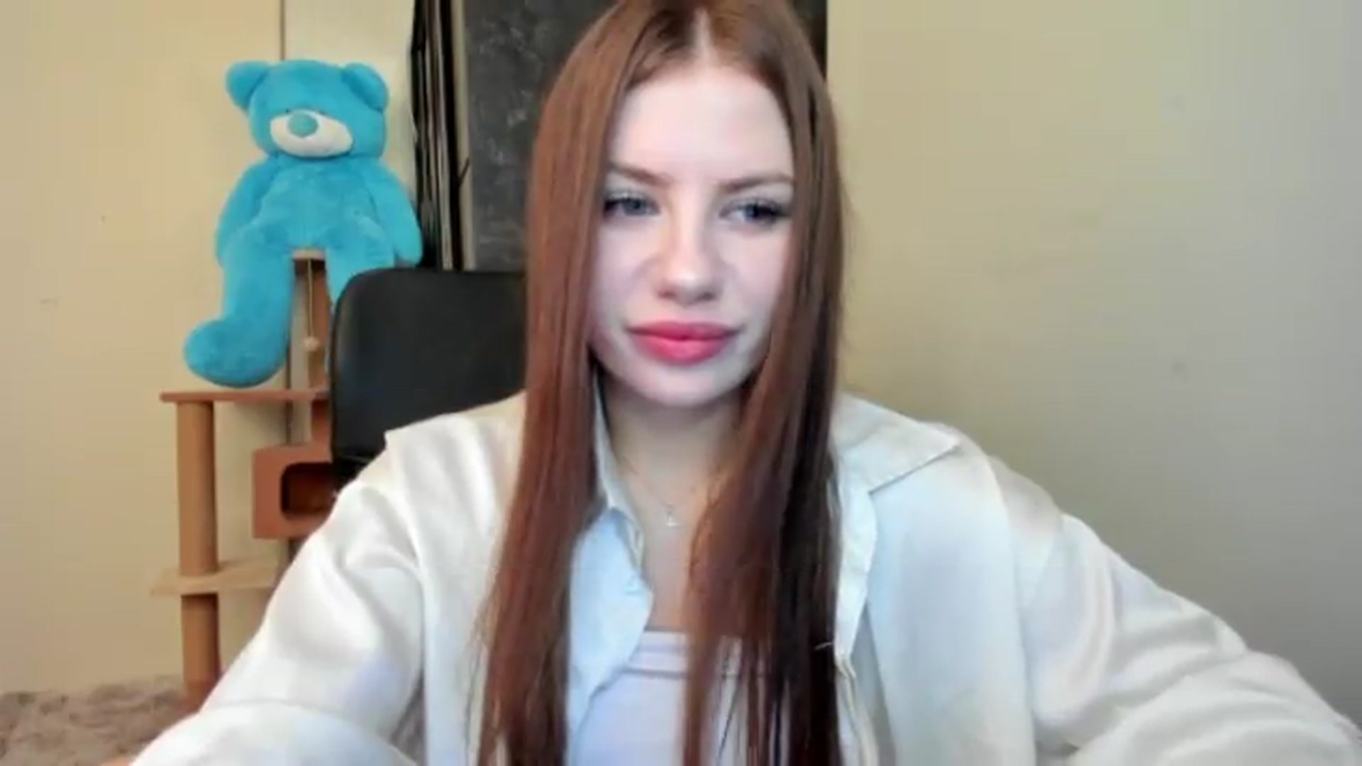 Gallery image thumbnail from FlyingDream's myfreecams stream on, 08/18/2026, 15:00 image 15 of 20
