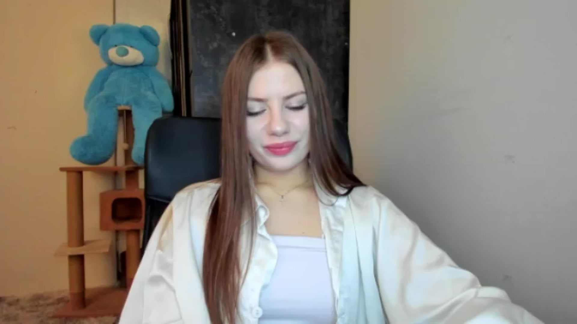 Gallery image thumbnail from FlyingDream's myfreecams stream on, 08/18/2026, 16:05 image 9 of 20