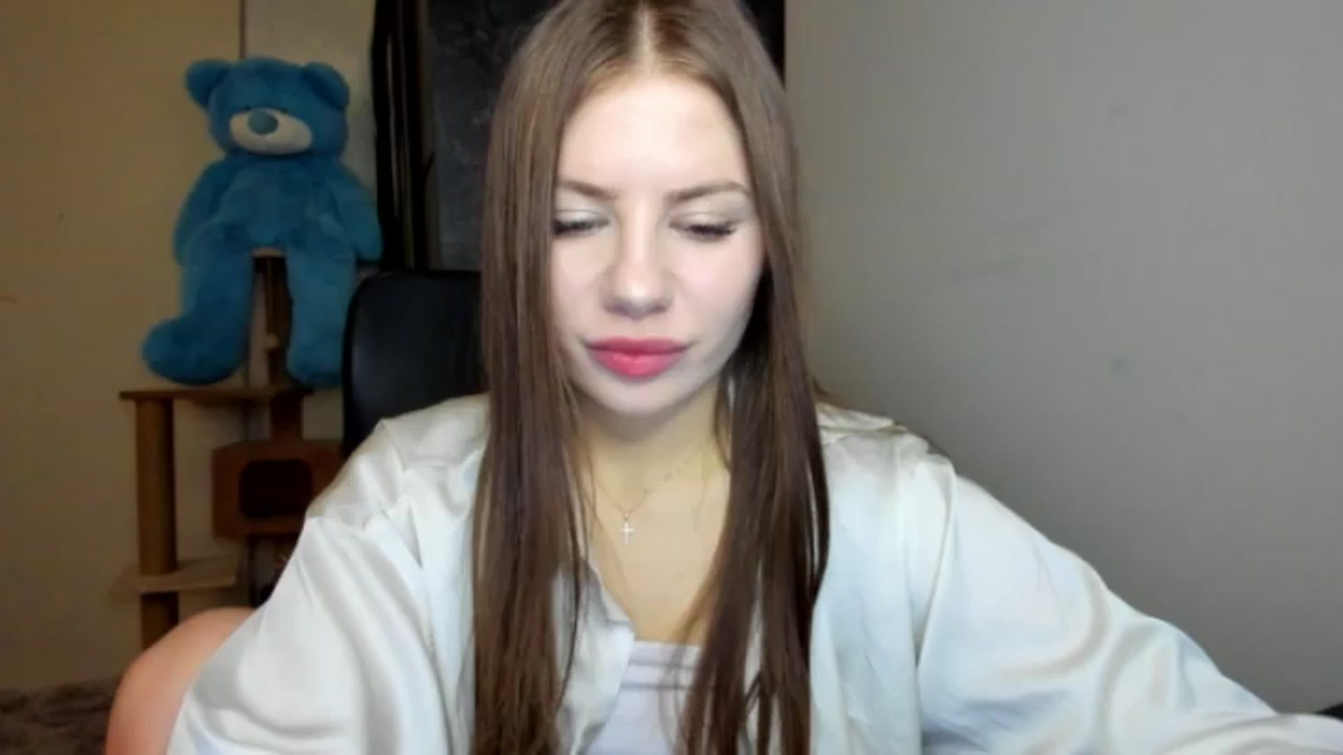 Gallery image thumbnail from FlyingDream's myfreecams stream on, 08/18/2026, 16:05 image 13 of 20
