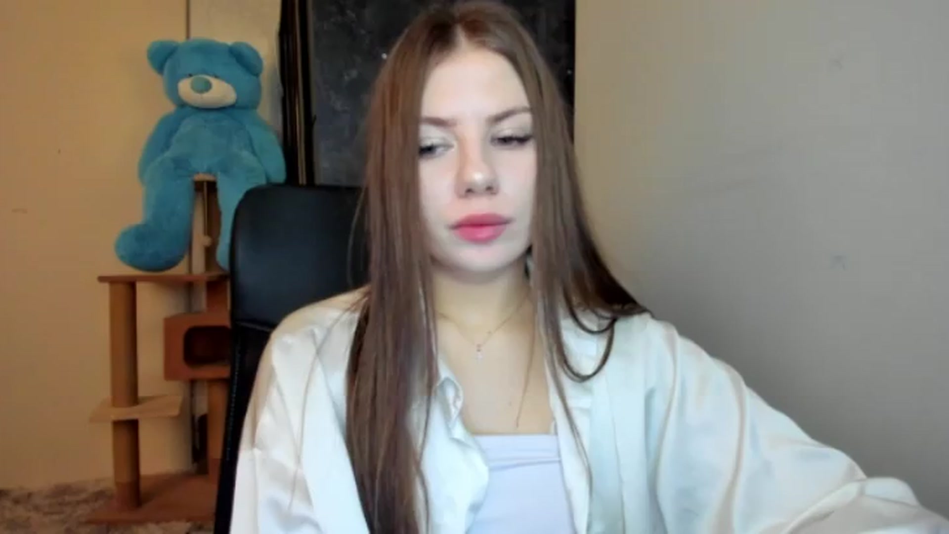 Gallery image thumbnail from FlyingDream's myfreecams stream on, 08/18/2026, 16:05 image 10 of 20