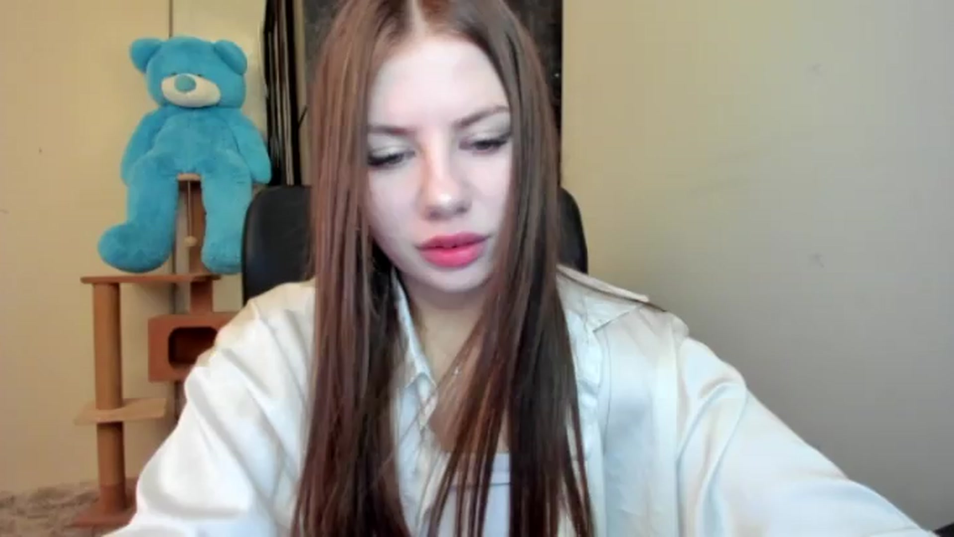 Gallery image thumbnail from FlyingDream's myfreecams stream on, 08/18/2026, 16:05 image 2 of 20