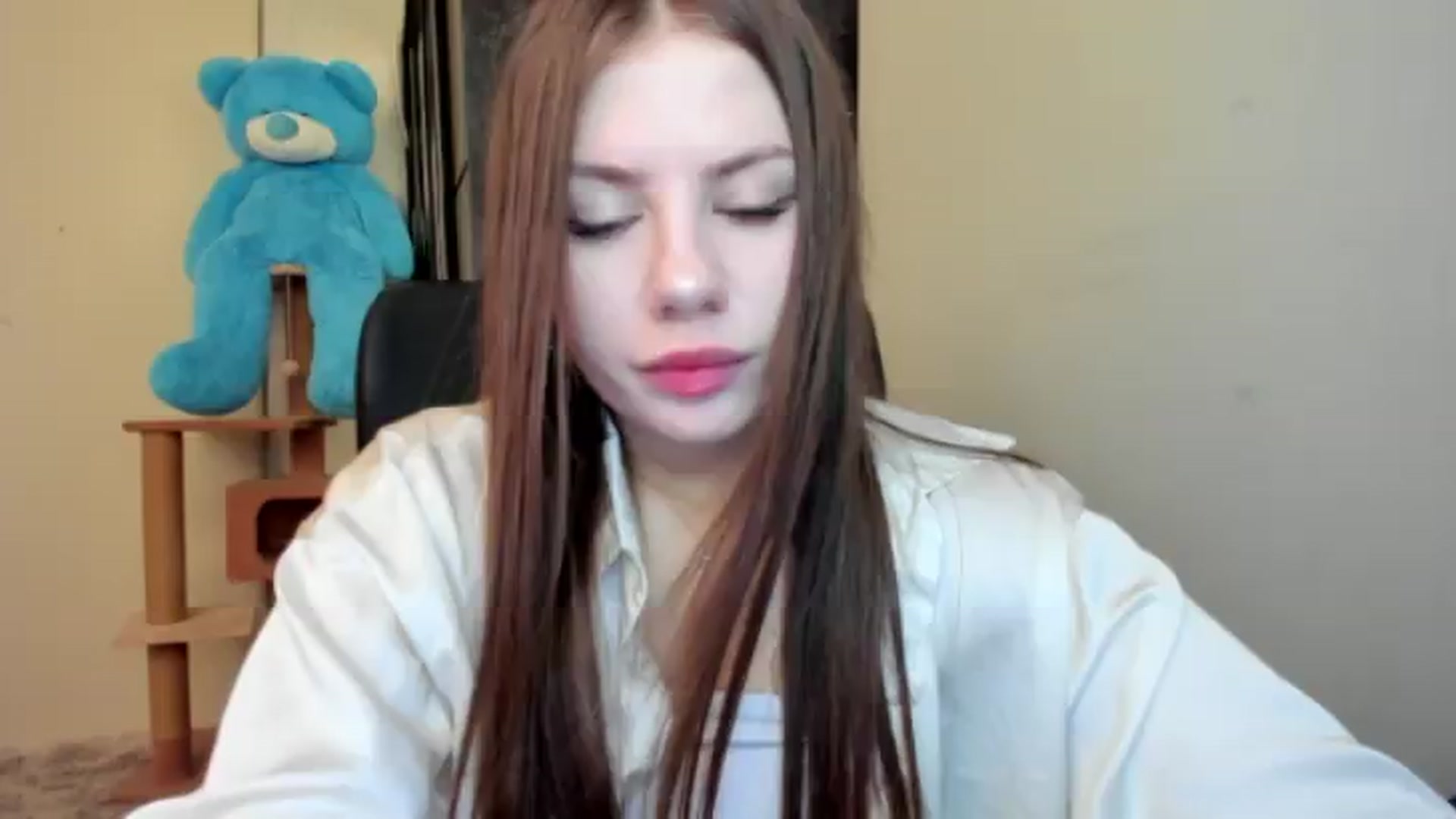 Gallery image thumbnail from FlyingDream's myfreecams stream on, 08/18/2026, 16:05 image 1 of 20