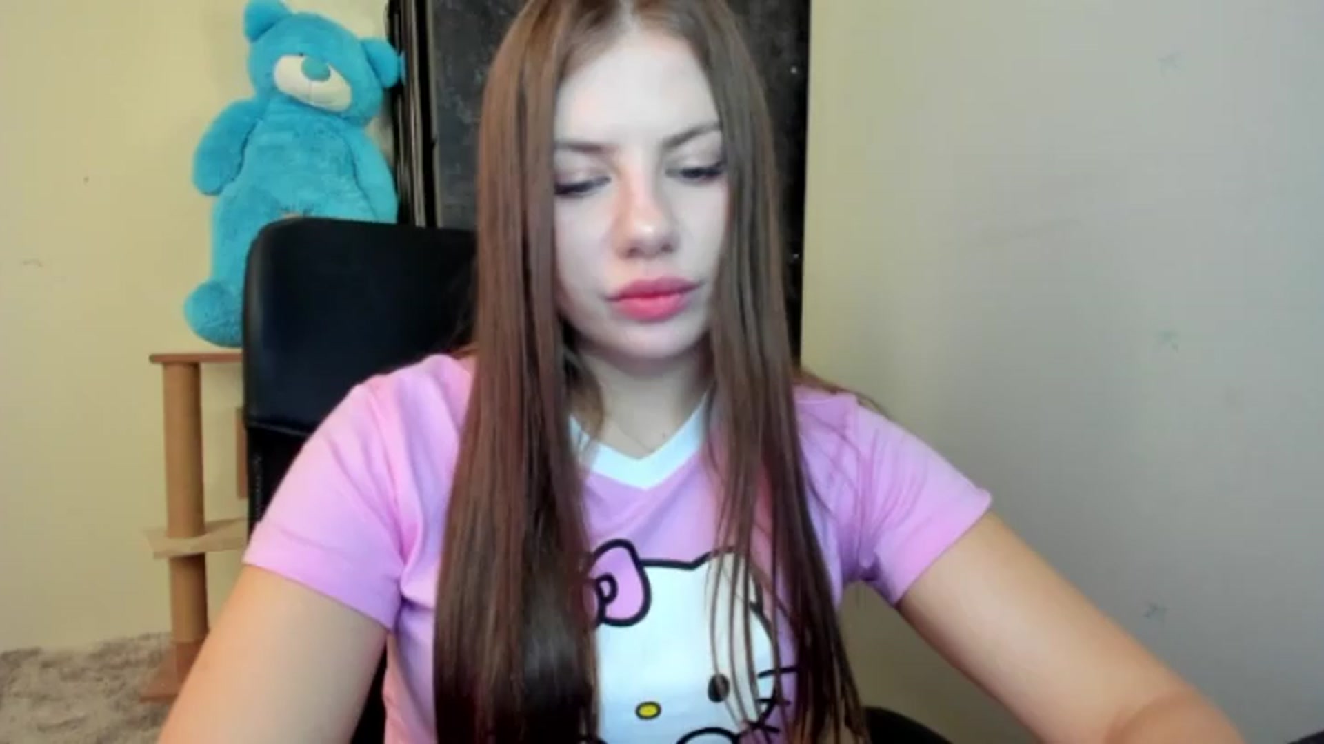 Gallery image thumbnail from FlyingDream's myfreecams stream on, 08/20/2026, 16:16 image 14 of 20