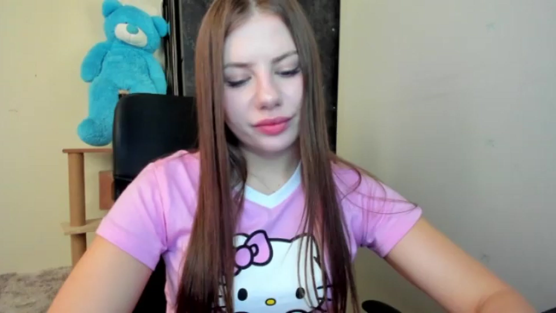 Gallery image thumbnail from FlyingDream's myfreecams stream on, 08/20/2026, 16:16 image 12 of 20