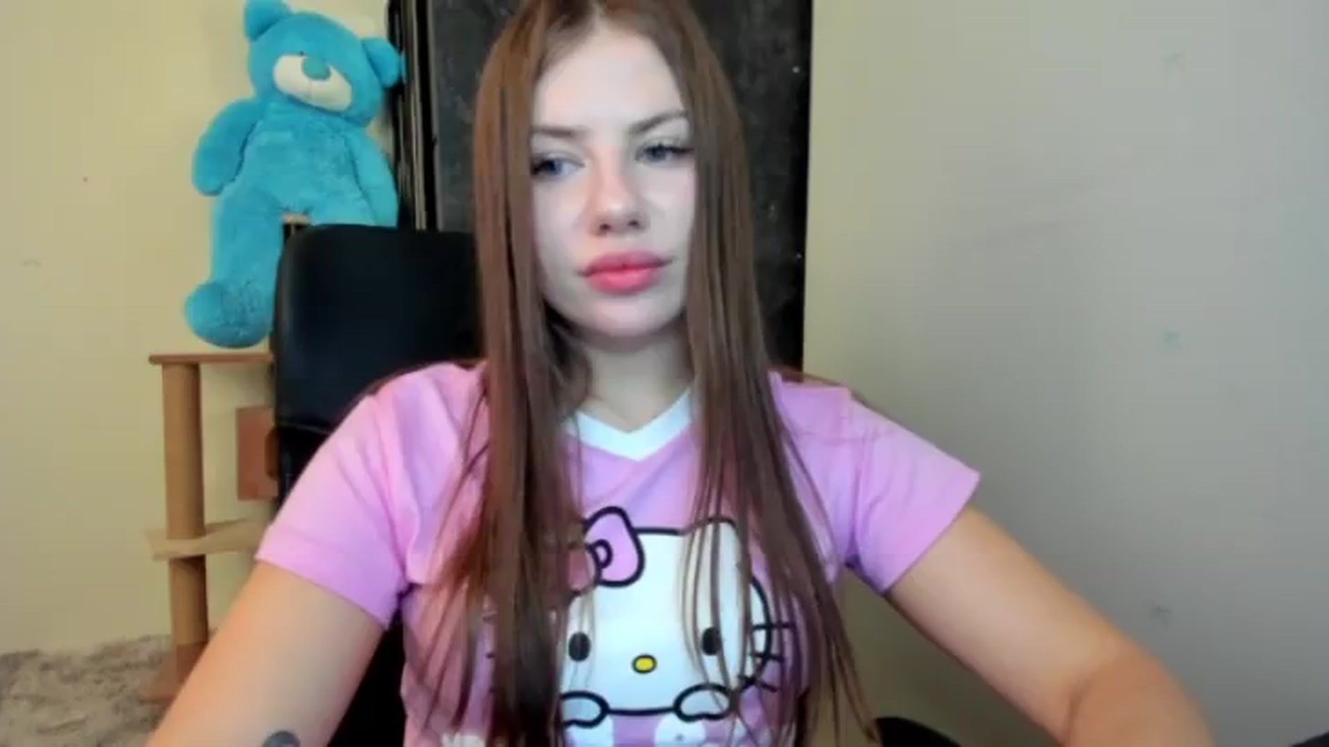 Gallery image thumbnail from FlyingDream's myfreecams stream on, 08/20/2026, 16:16 image 13 of 20
