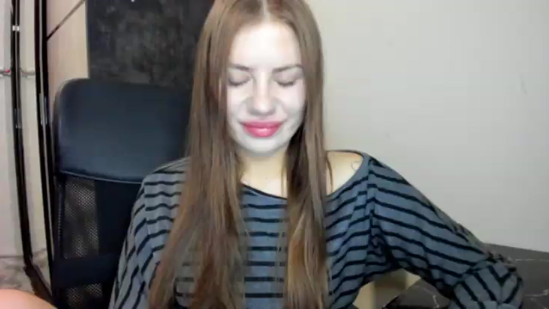 Gallery image thumbnail from FlyingDream's myfreecams stream on, 08/21/2026, 19:31 image 3 of 20