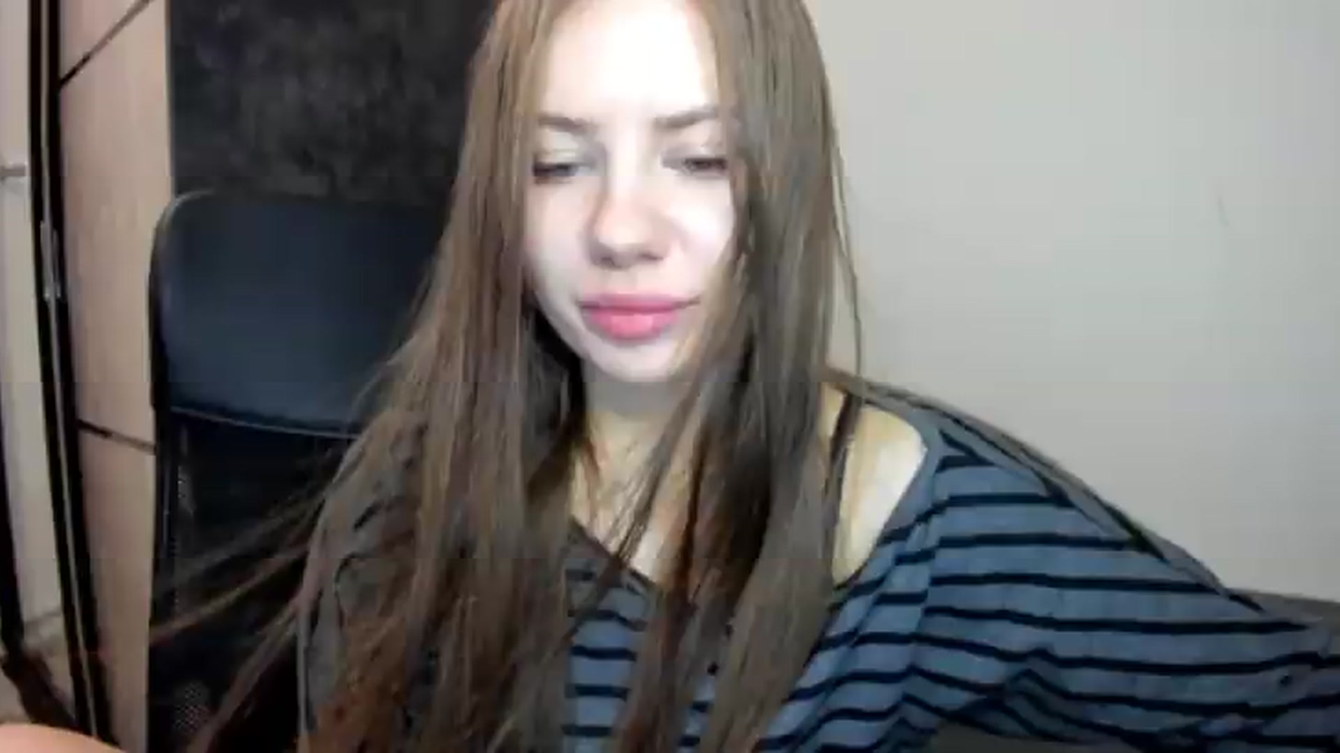 Gallery image thumbnail from FlyingDream's myfreecams stream on, 08/21/2026, 20:54 image 15 of 20