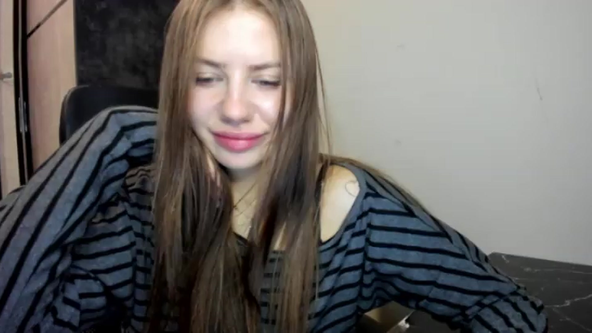 Gallery image thumbnail from FlyingDream's myfreecams stream on, 08/21/2026, 20:54 image 13 of 20