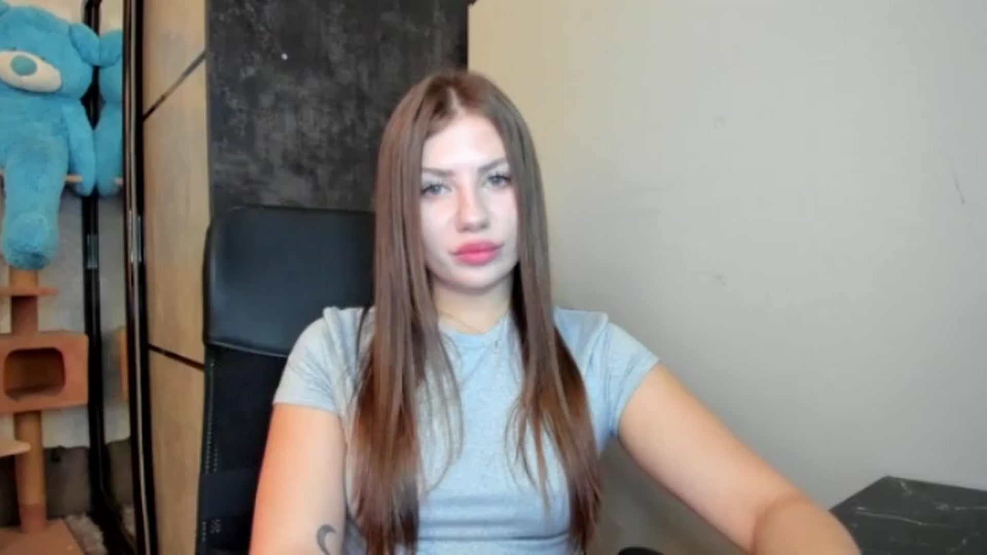 Gallery image thumbnail from FlyingDream's myfreecams stream on, 08/24/2026, 15:52 image 17 of 20